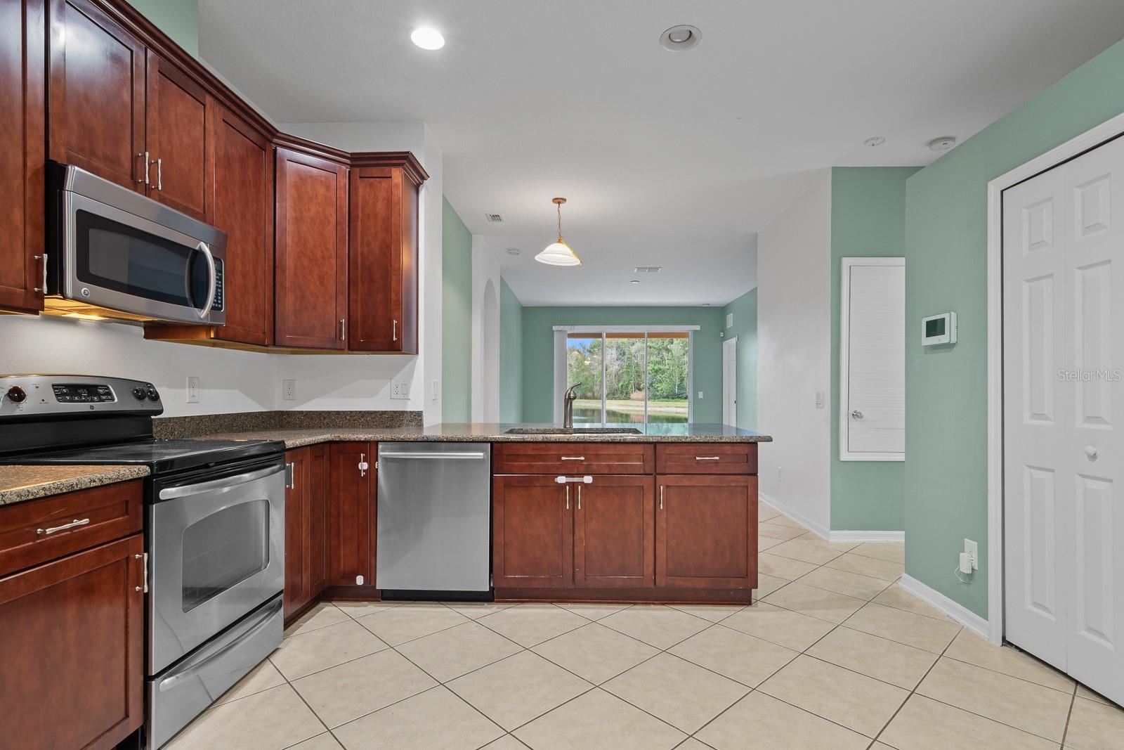 Image 8 of 40 For 3014 Downan Point Drive