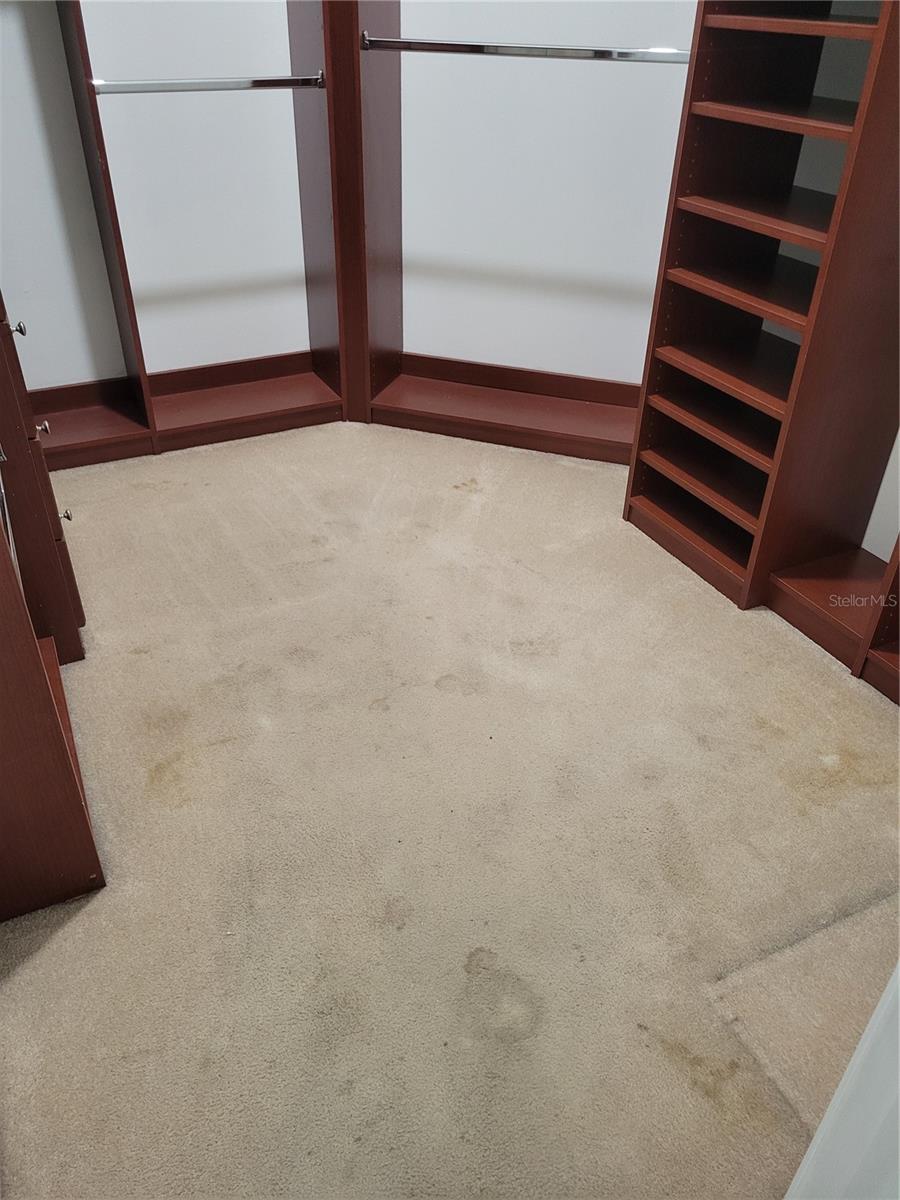 Image 32 of 40 For 2011 Cattleman Drive