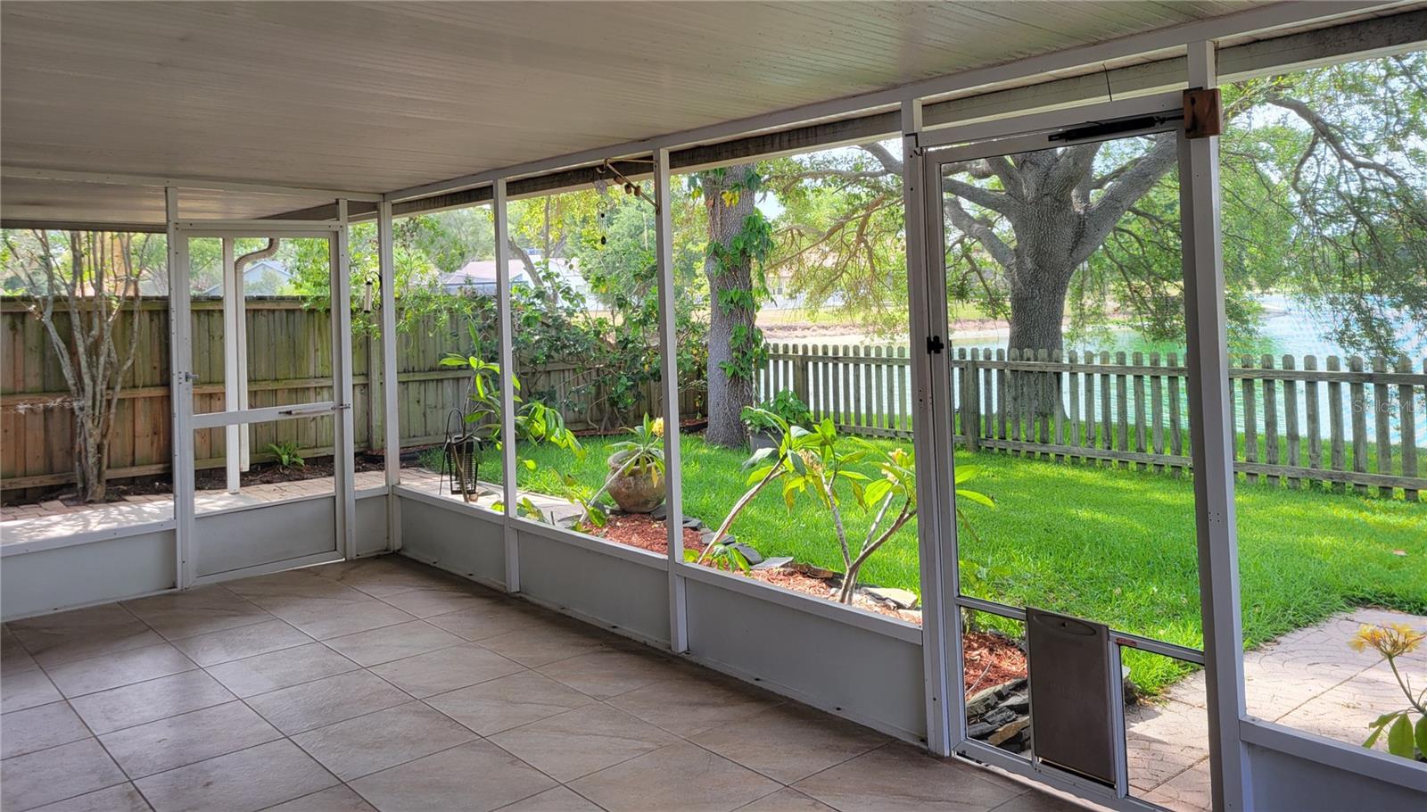 Image 39 of 40 For 2011 Cattleman Drive