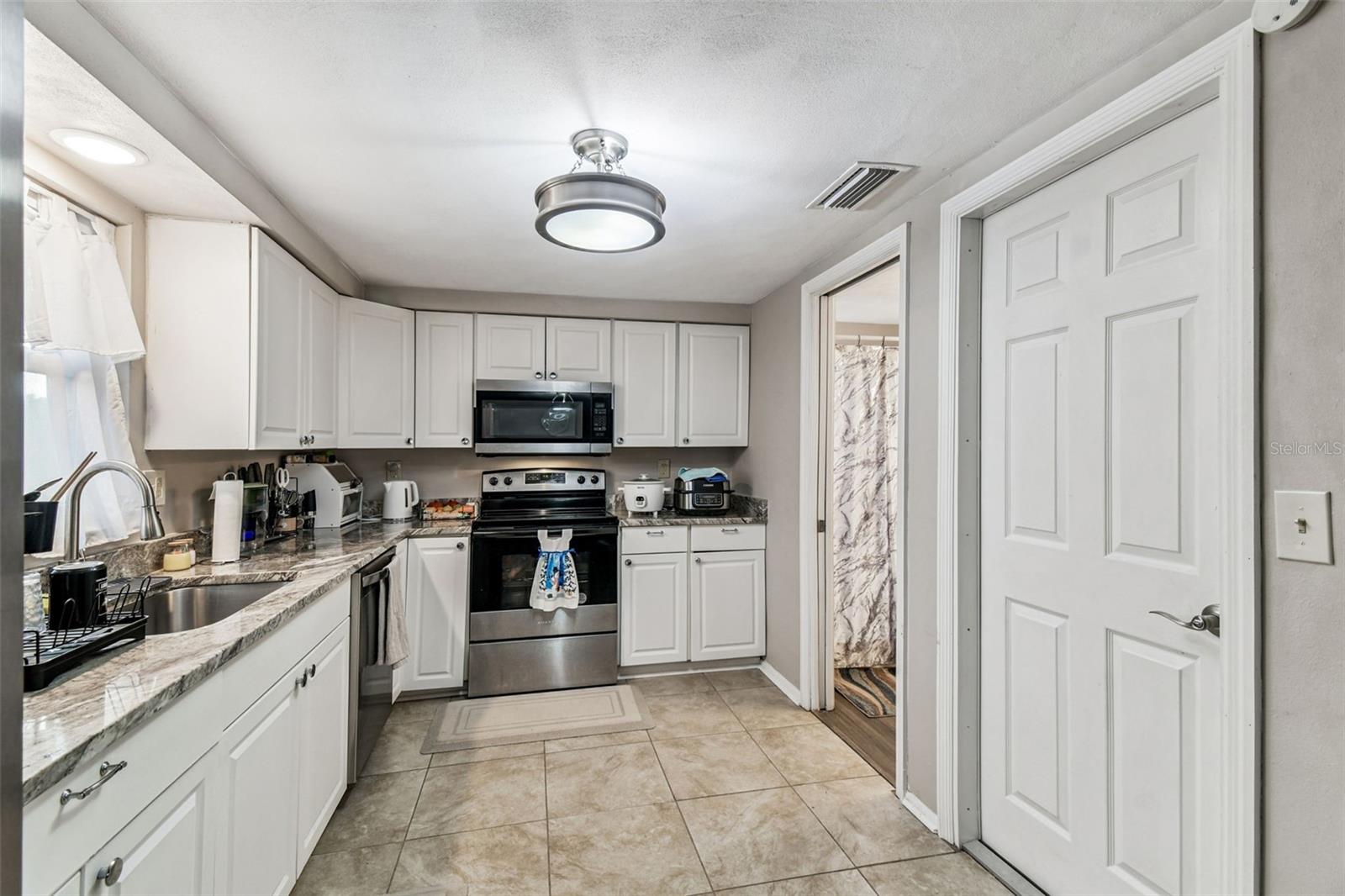 Image 15 of 68 For 7810 Birchwood Dr