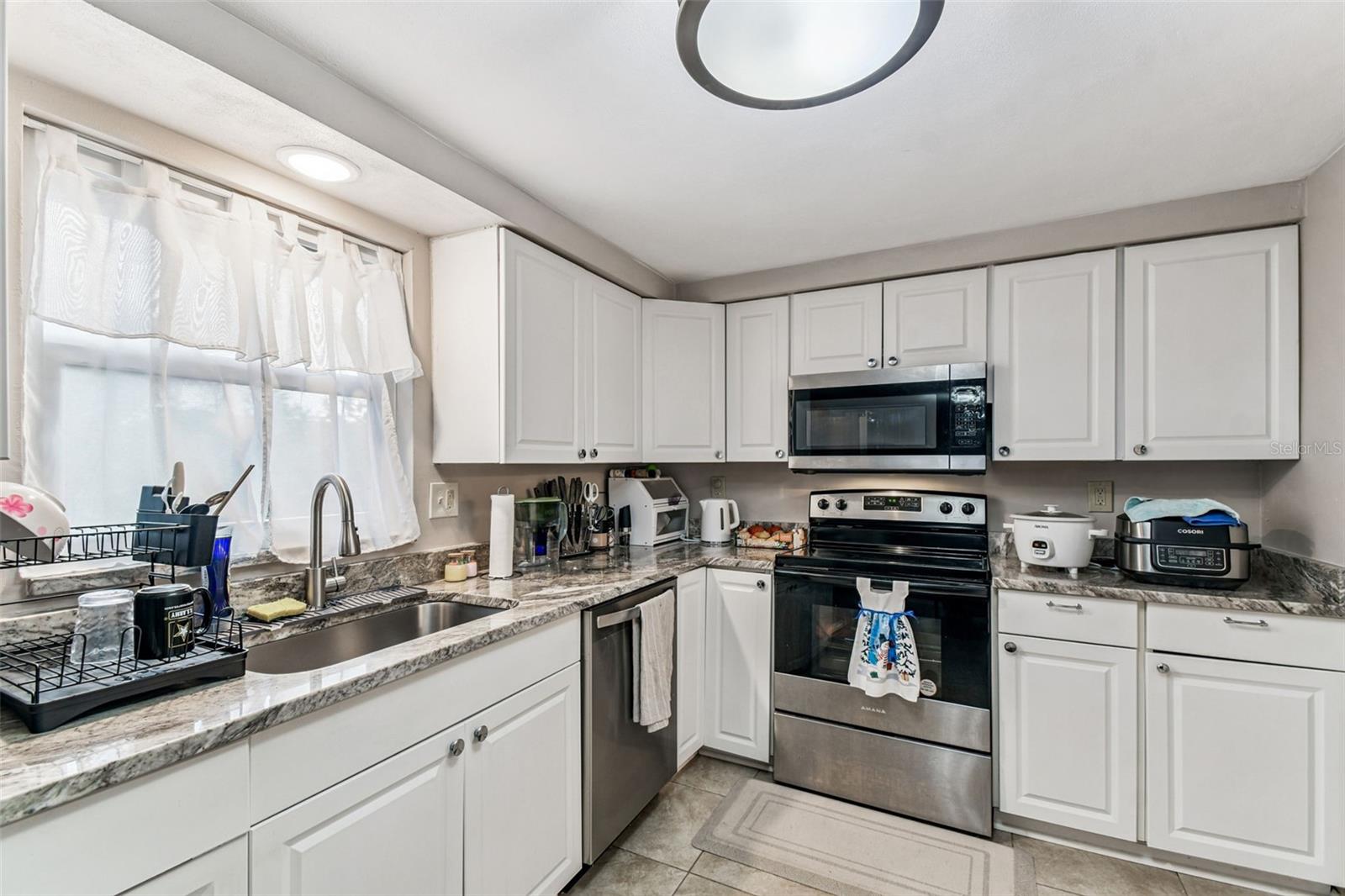 Image 16 of 68 For 7810 Birchwood Dr