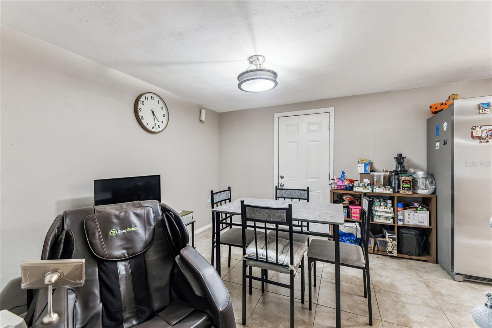 Image 24 of 68 For 7810 Birchwood Dr