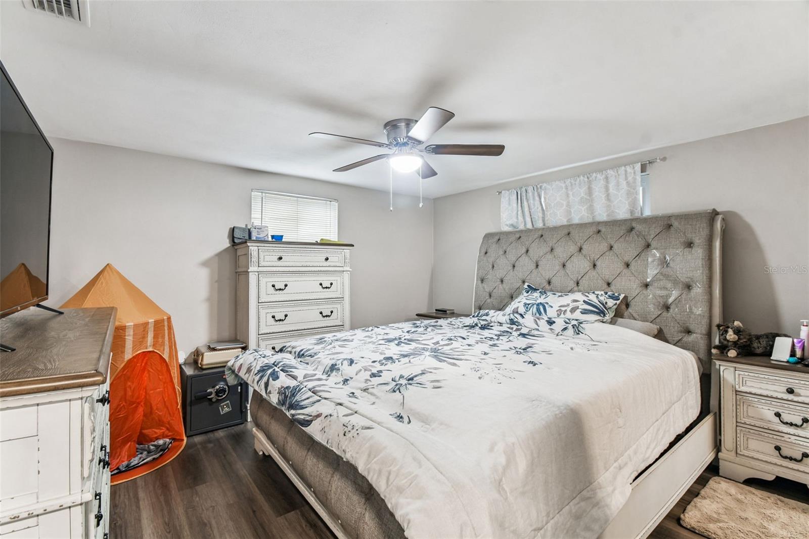 Image 27 of 68 For 7810 Birchwood Dr