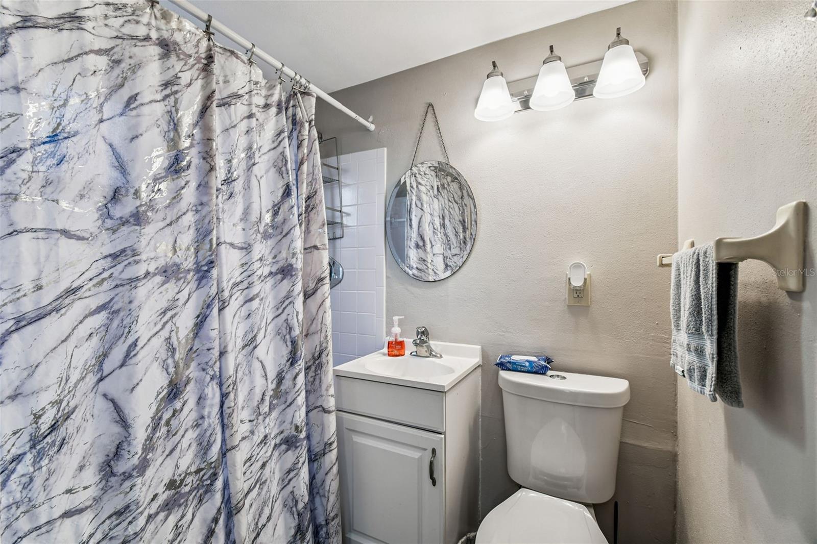 Image 36 of 68 For 7810 Birchwood Dr