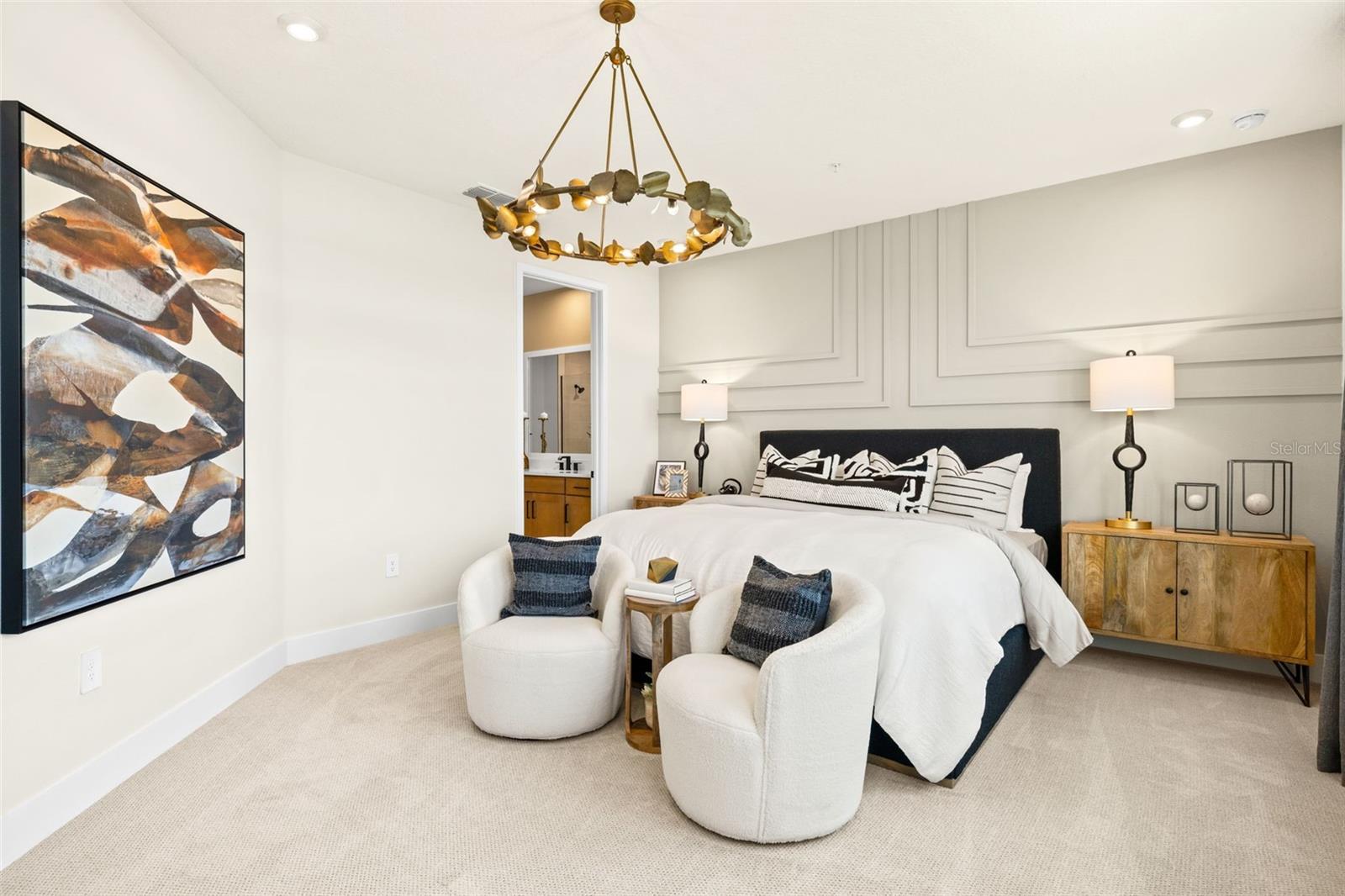 Image 21 of 42 For 12785 Jade Empress Loop 202