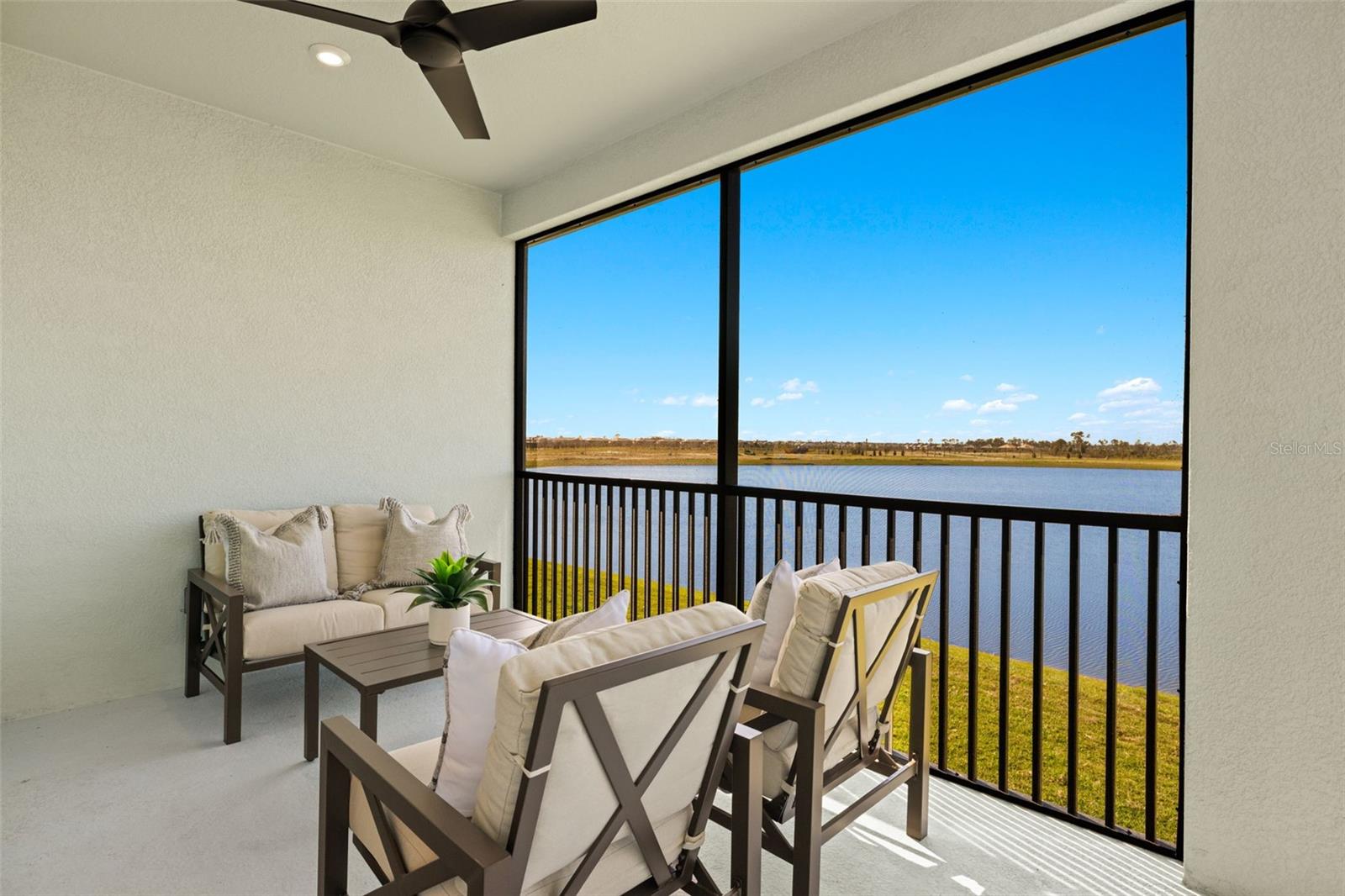 Image 35 of 42 For 12785 Jade Empress Loop 202