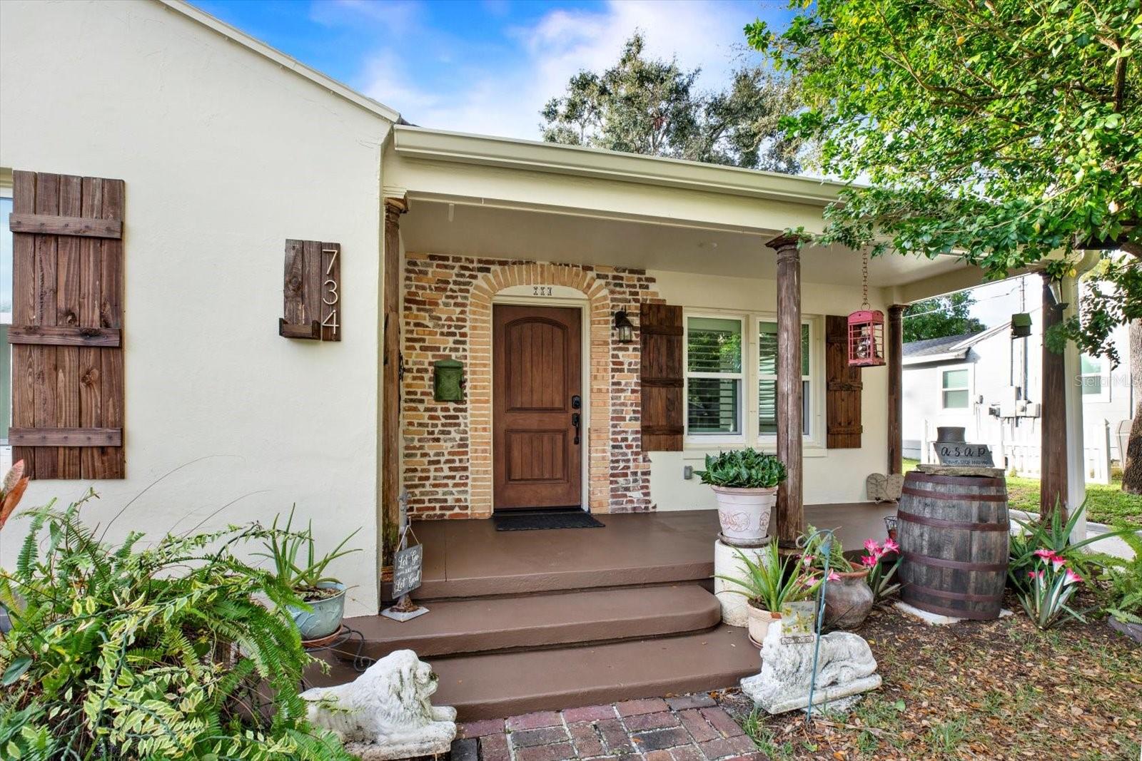 Image 2 of 37 For 734 37th Avenue N