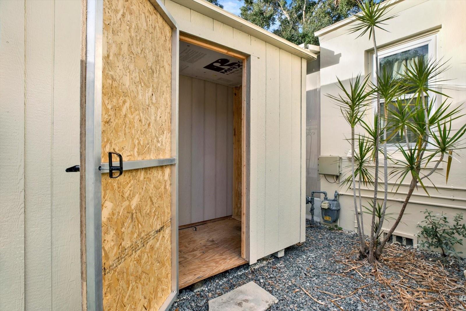 Image 29 of 37 For 734 37th Avenue N