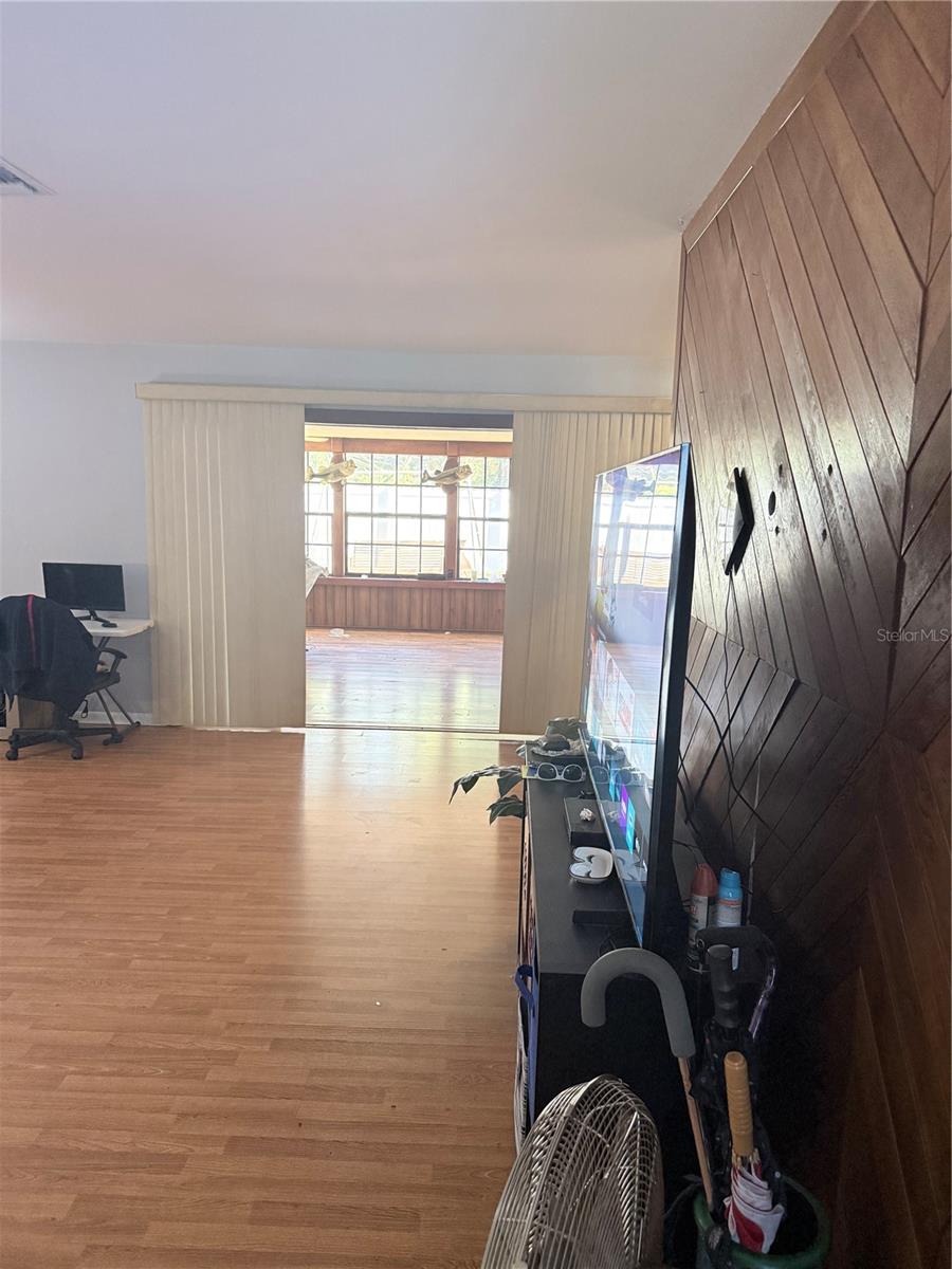 Image 12 of 39 For 115 Morrow Circle