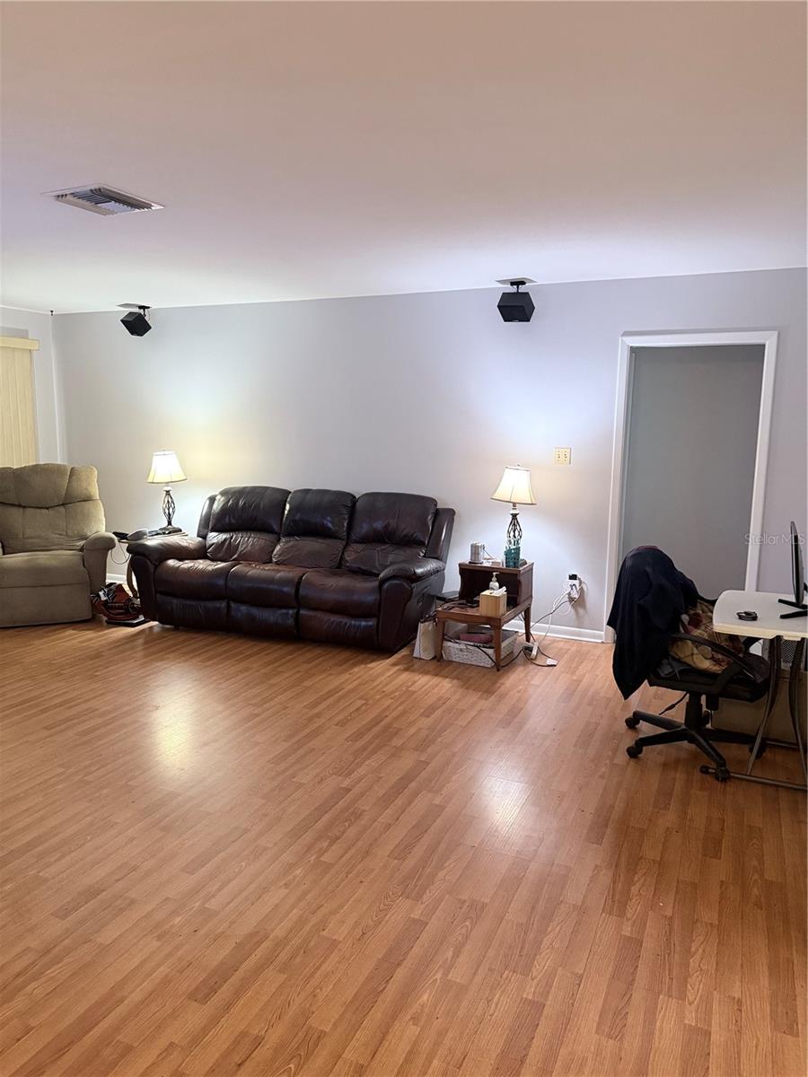 Image 15 of 39 For 115 Morrow Circle