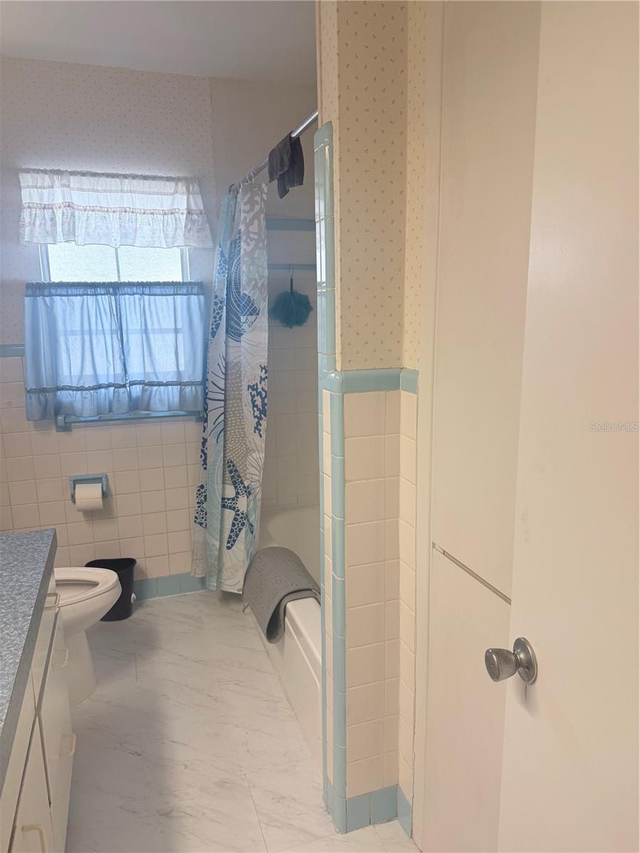 Image 37 of 39 For 115 Morrow Circle