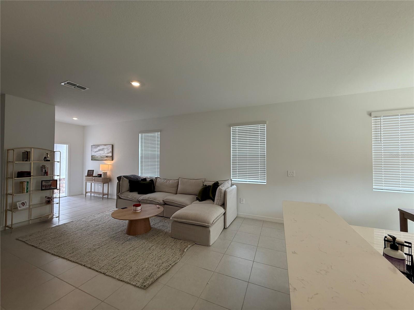 Image 4 of 26 For 2691 Buttercup Lucine Lane