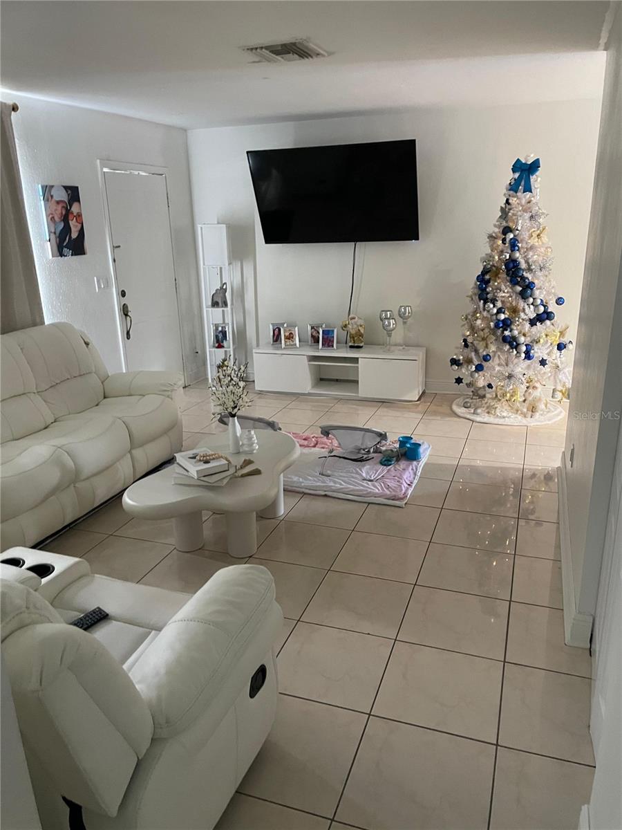 Image 3 of 9 For 6415 Spring Hill Drive