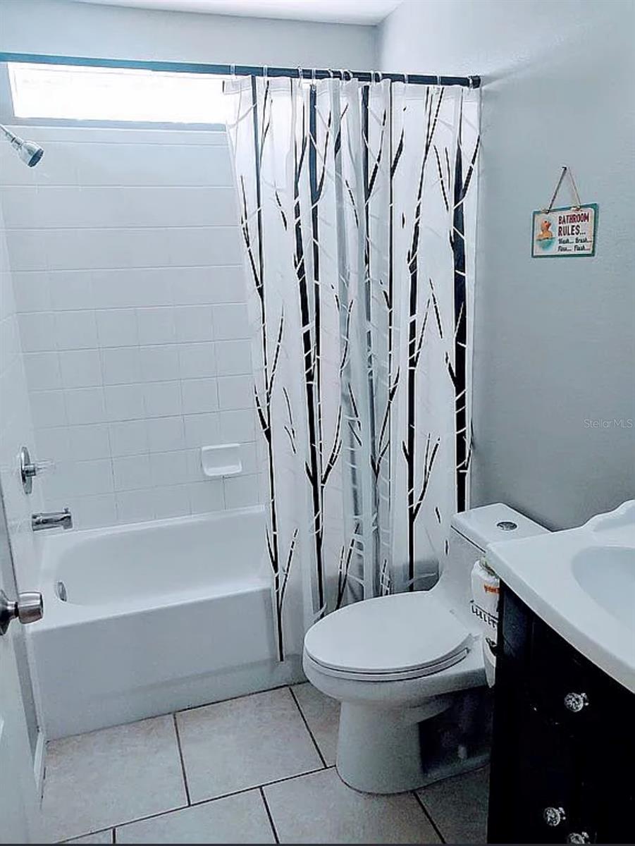 Listing photo id 13 for 755 Cape Cod Circle