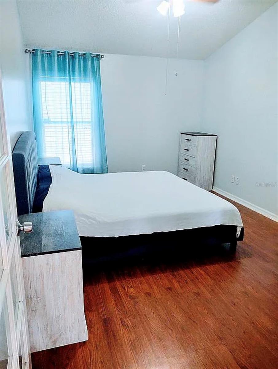 Listing photo id 5 for 755 Cape Cod Circle