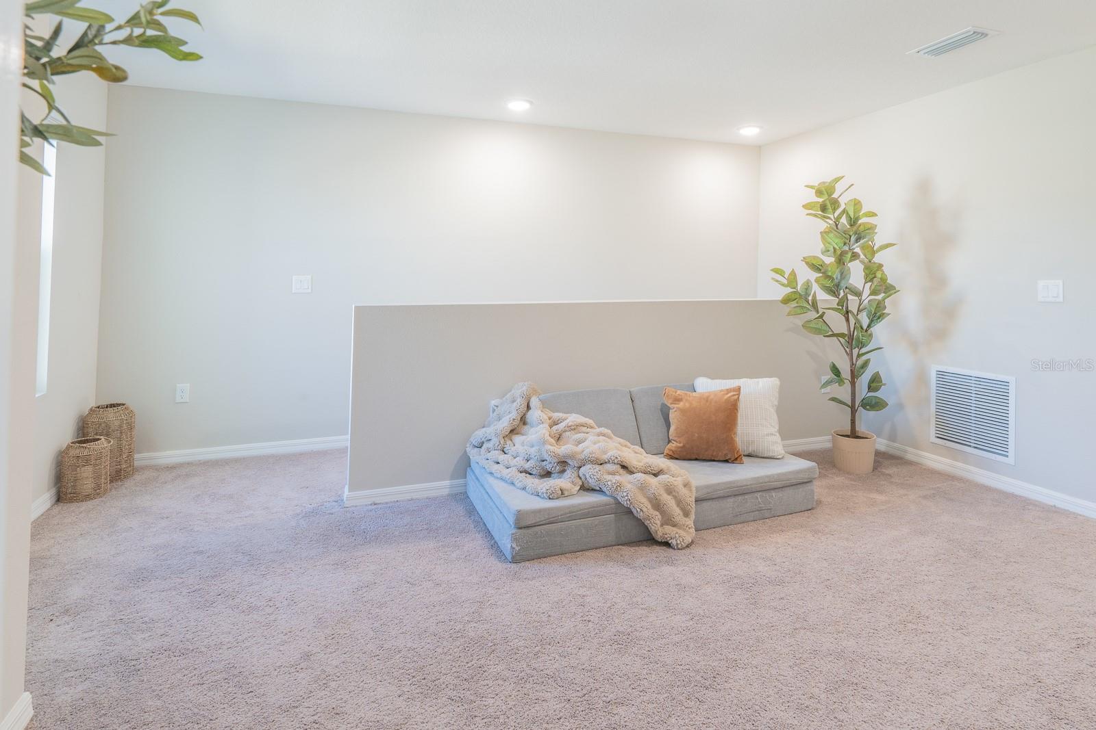 Image 42 of 84 For 34284 Verbena Street