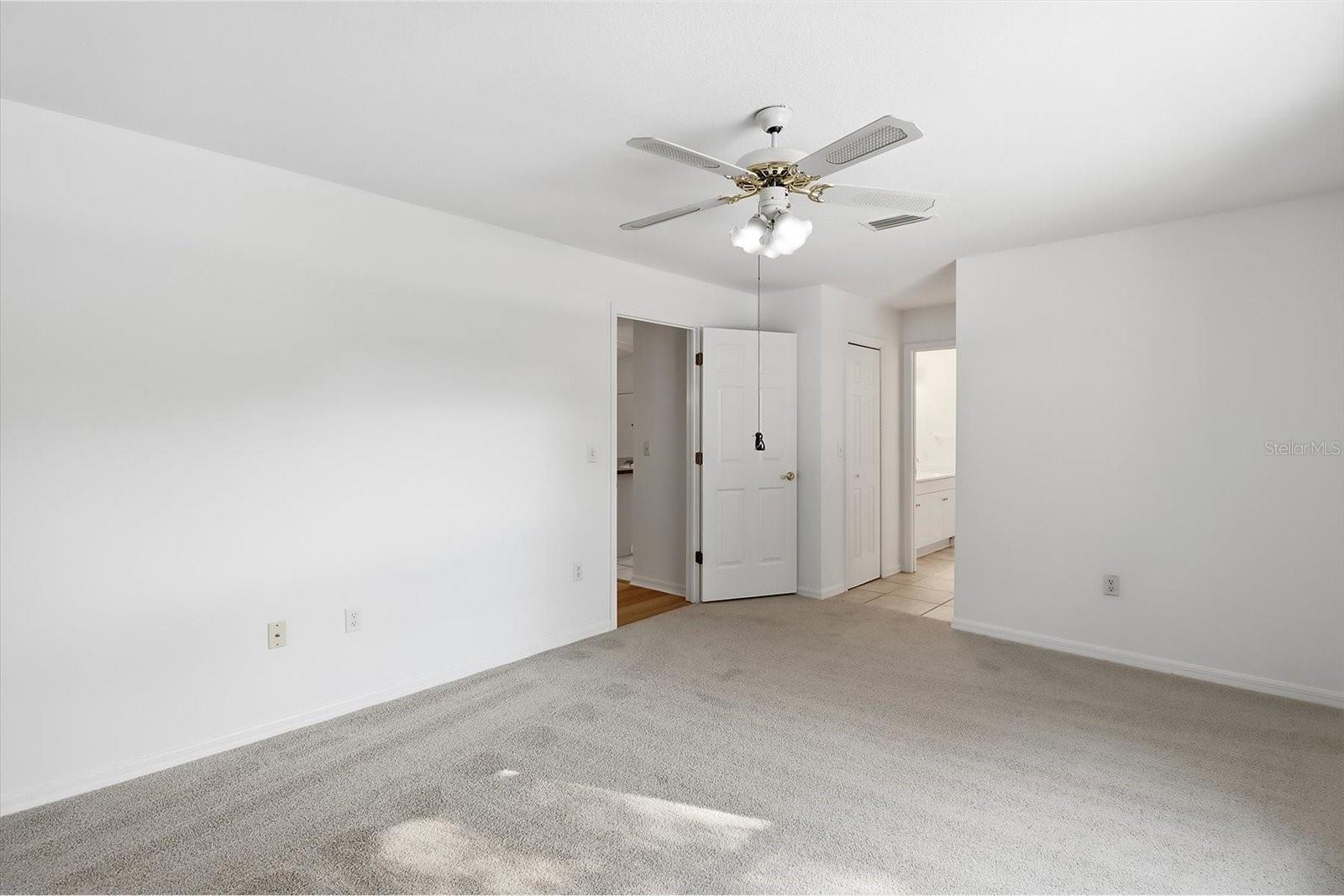 Image 27 of 48 For 35003 Silver Oak Drive