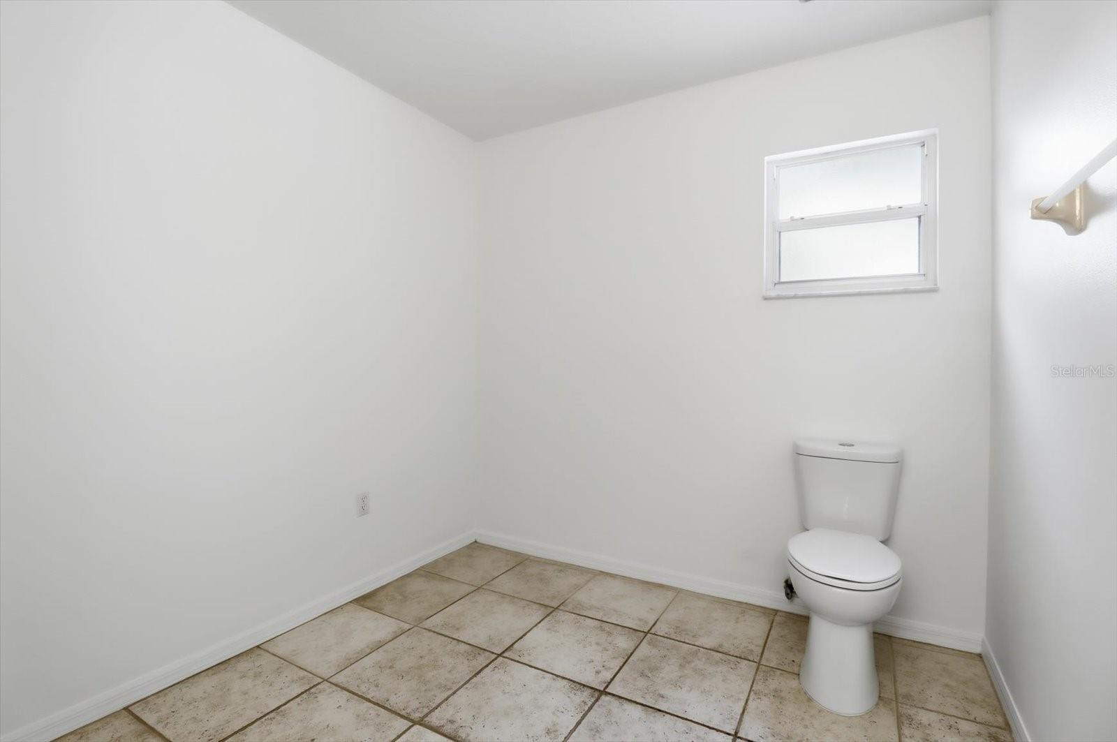 Image 29 of 48 For 35003 Silver Oak Drive