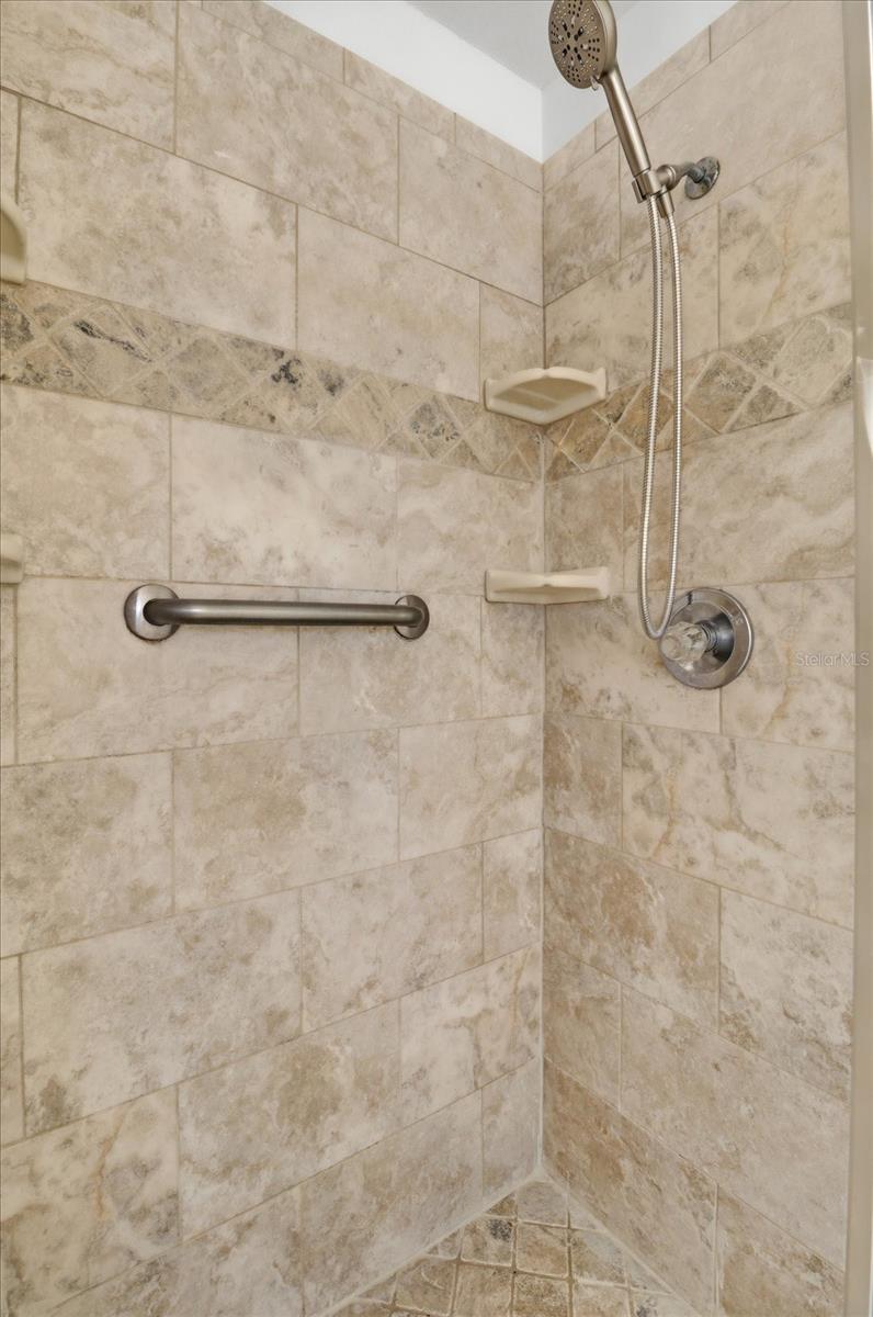 Image 31 of 48 For 35003 Silver Oak Drive