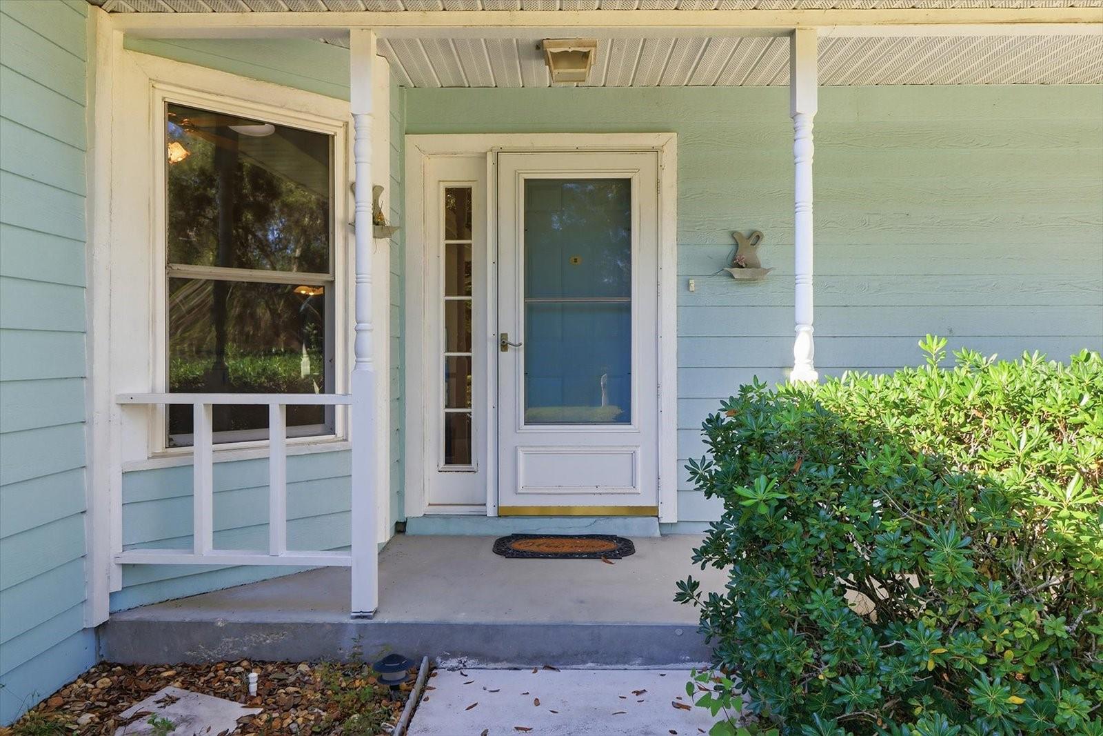 Image 8 of 48 For 35003 Silver Oak Drive