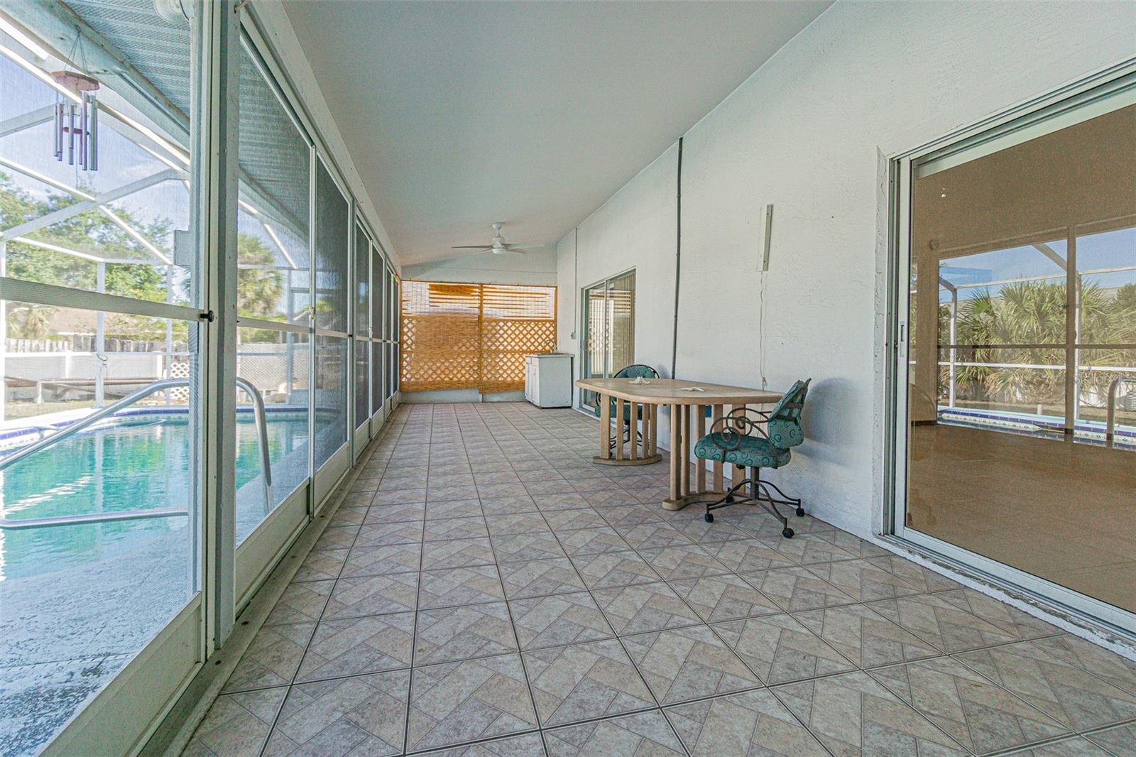 Image 10 of 42 For 18664 White Pine Circle