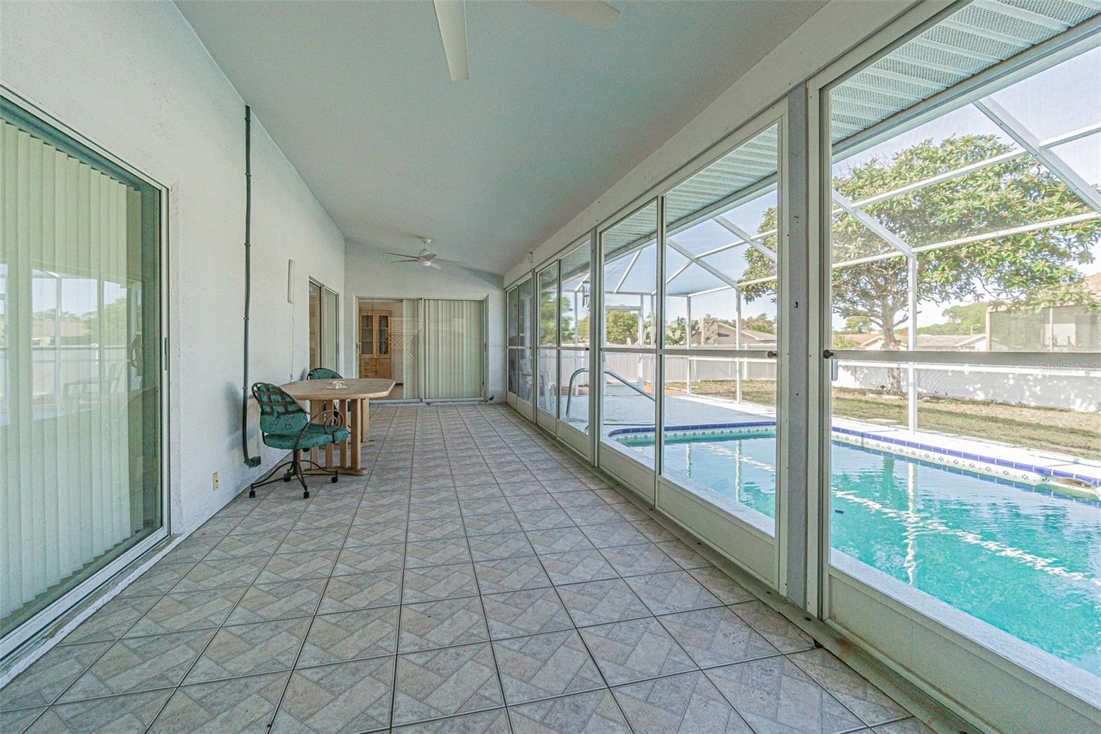 Image 11 of 42 For 18664 White Pine Circle