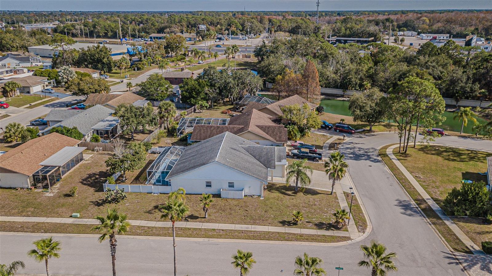 Image 36 of 42 For 18664 White Pine Circle