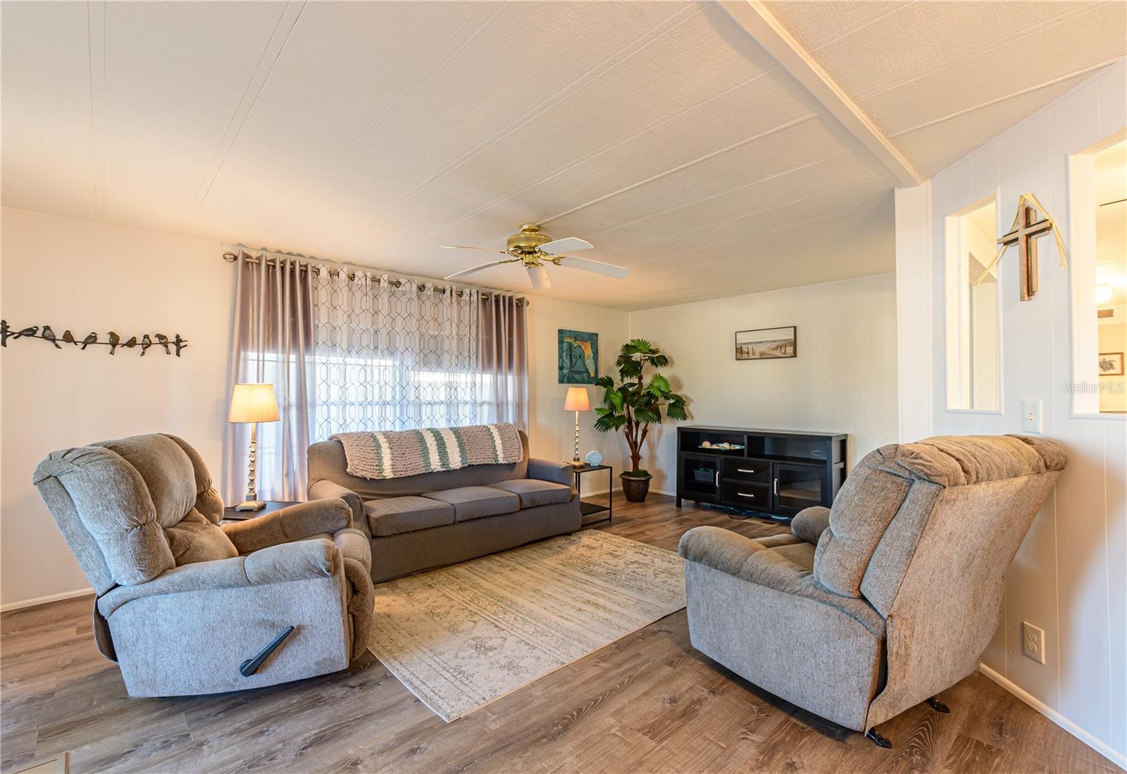 Image 10 of 48 For 36708 Niles Drive