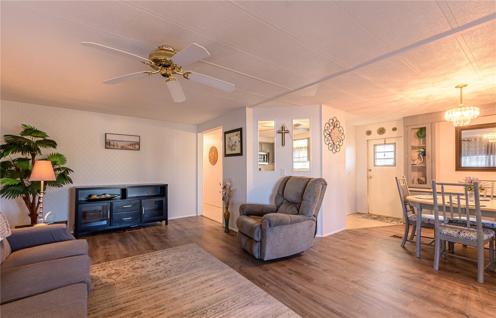 Image 11 of 48 For 36708 Niles Drive