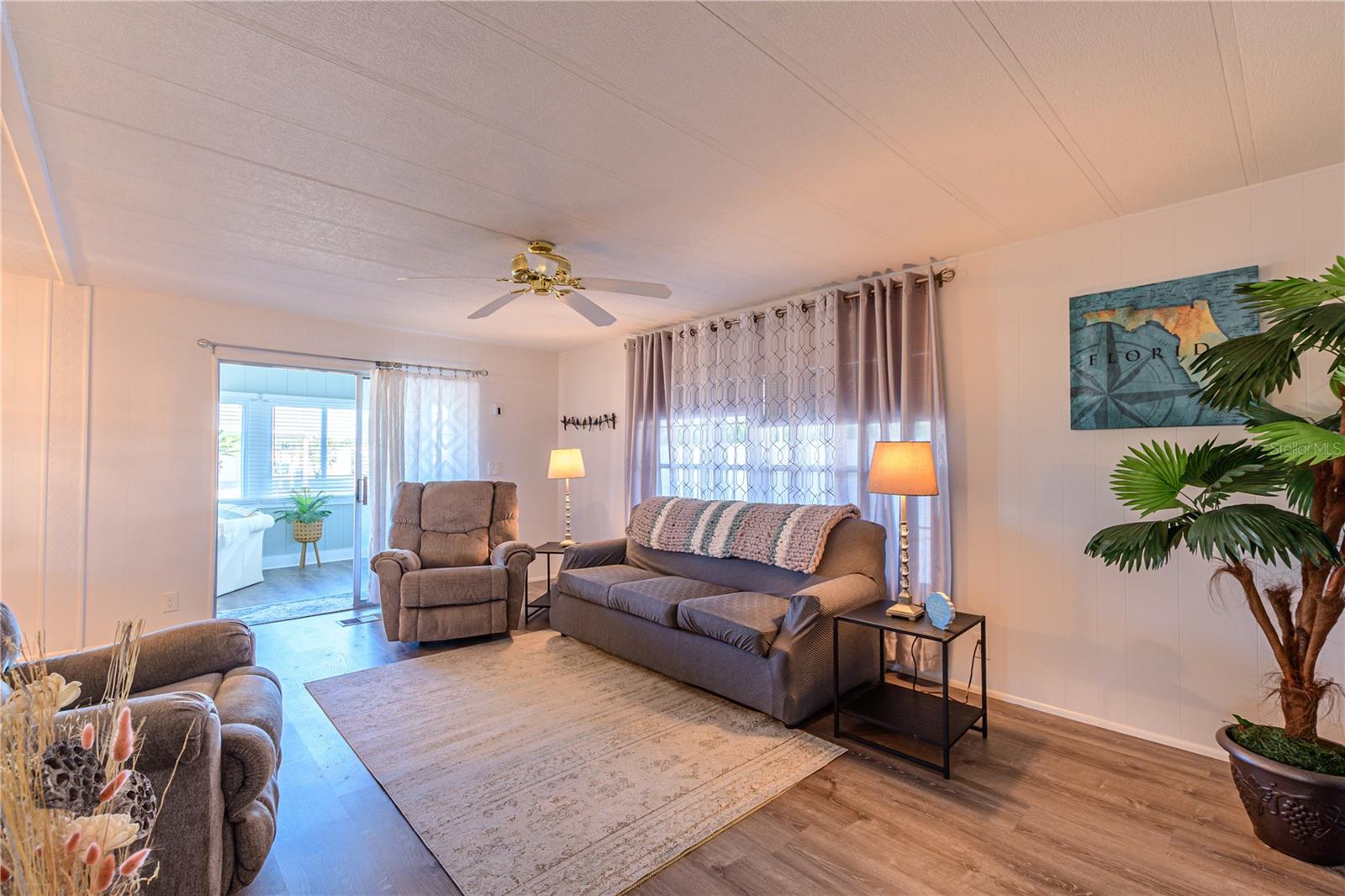 Image 12 of 48 For 36708 Niles Drive