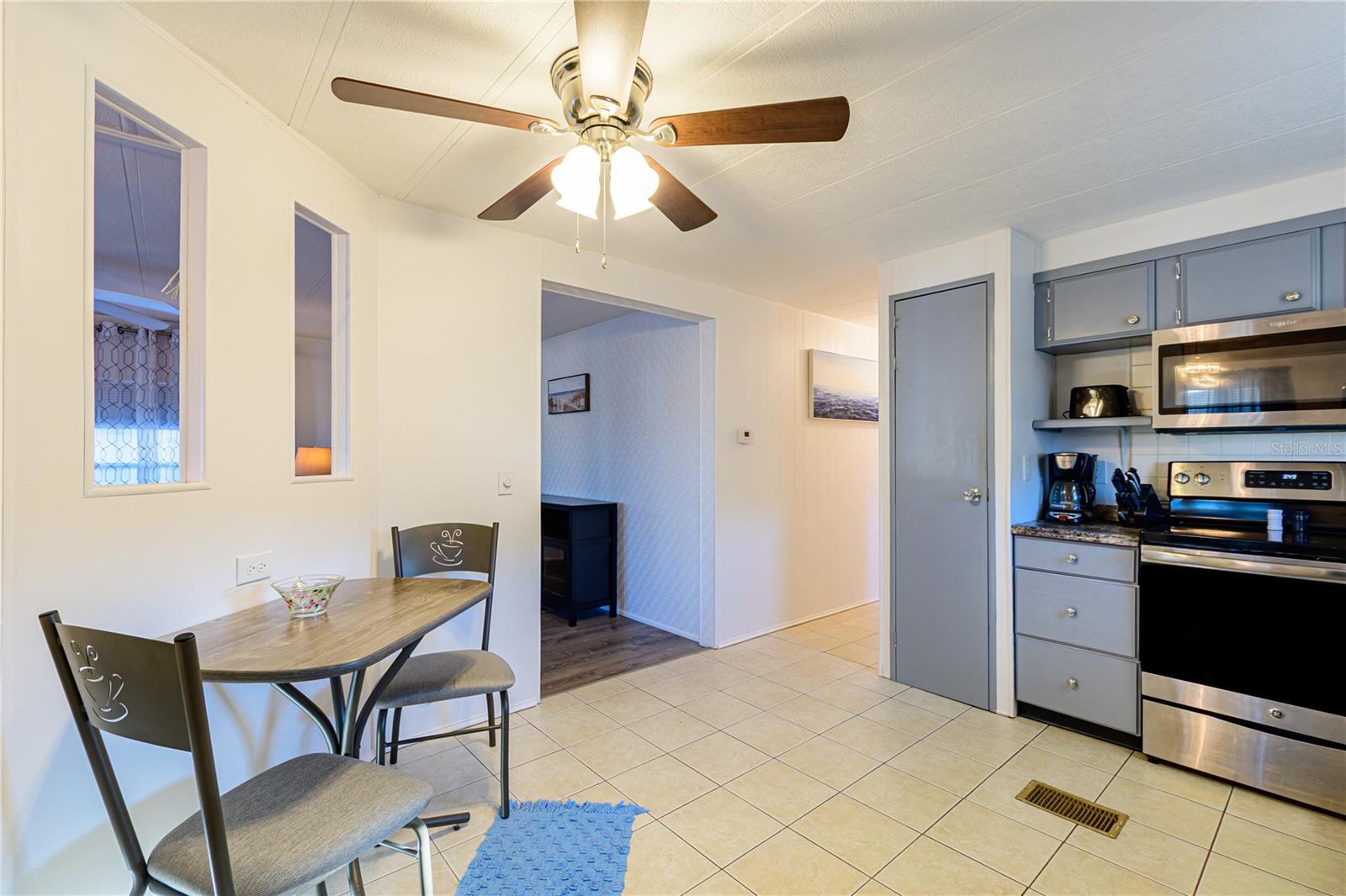 Image 14 of 48 For 36708 Niles Drive