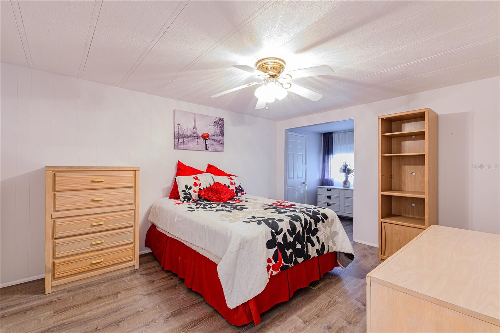 Image 19 of 48 For 36708 Niles Drive