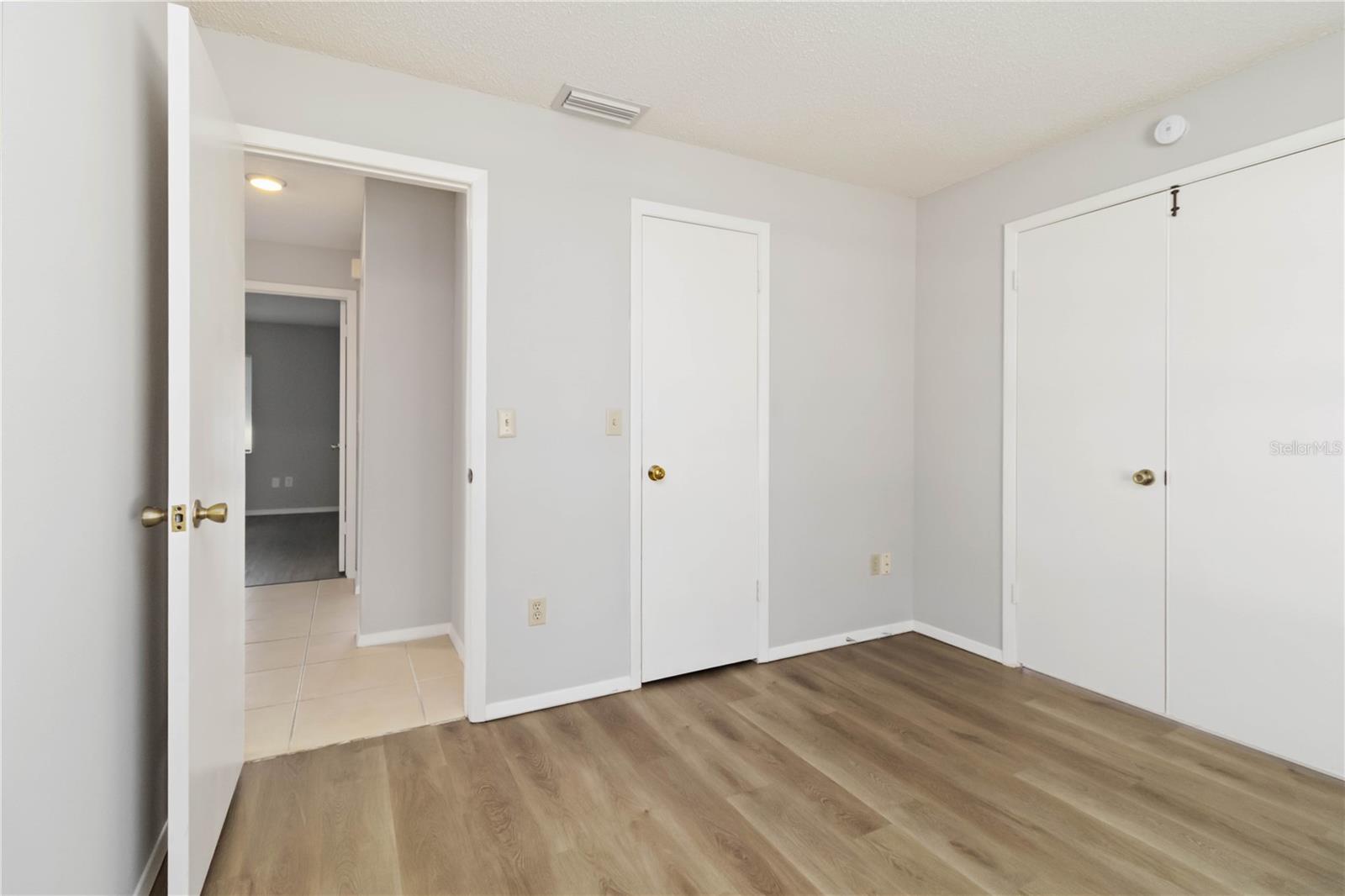 Image 19 of 24 For 5101 Nashville Drive