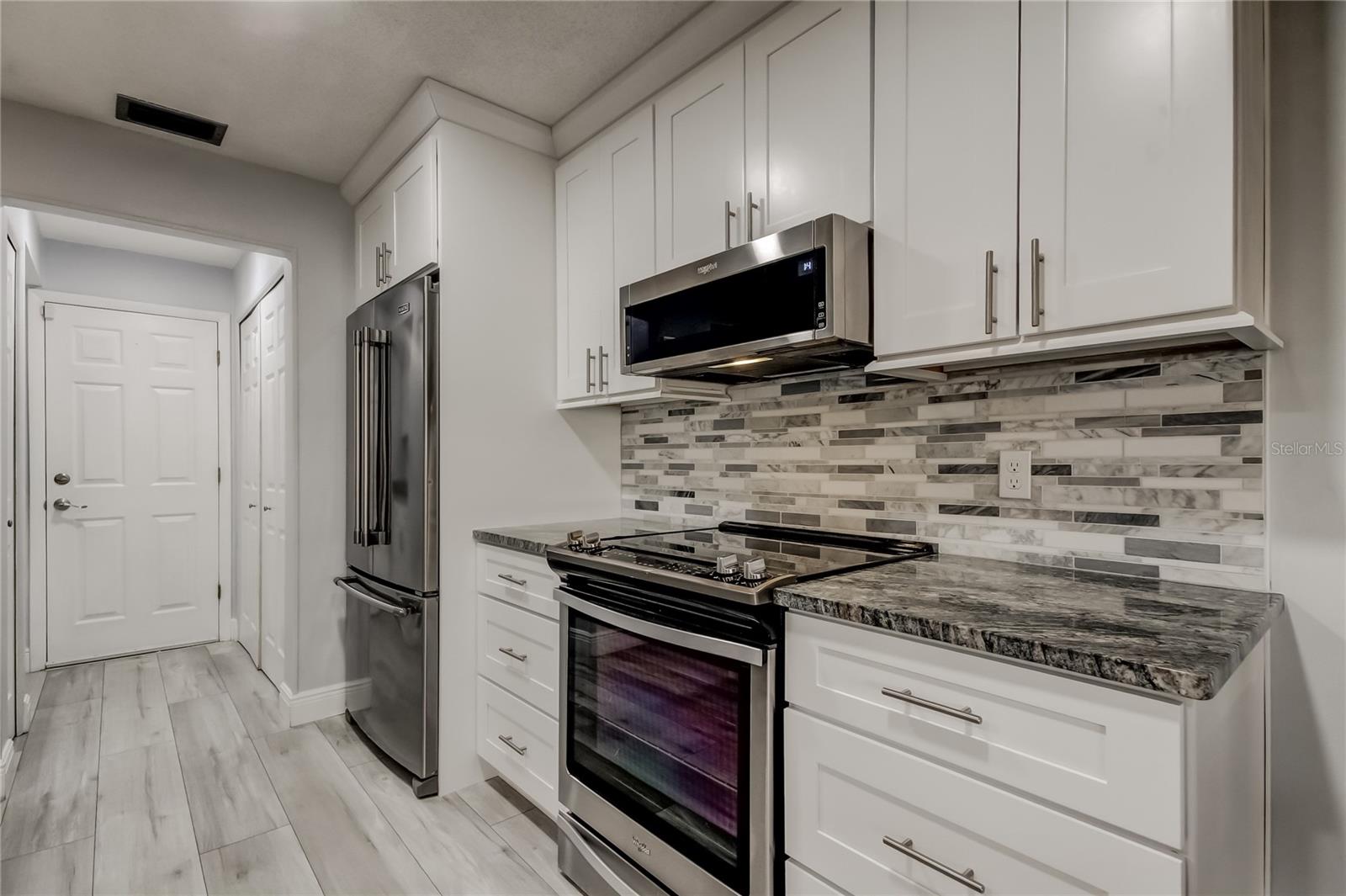 Image 16 of 33 For 6566 Green Valley Drive 6565