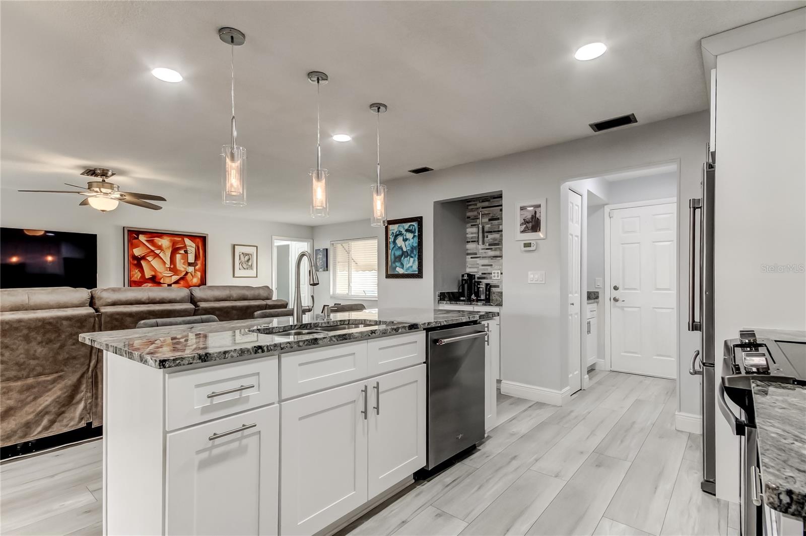 Image 18 of 33 For 6566 Green Valley Drive 6565