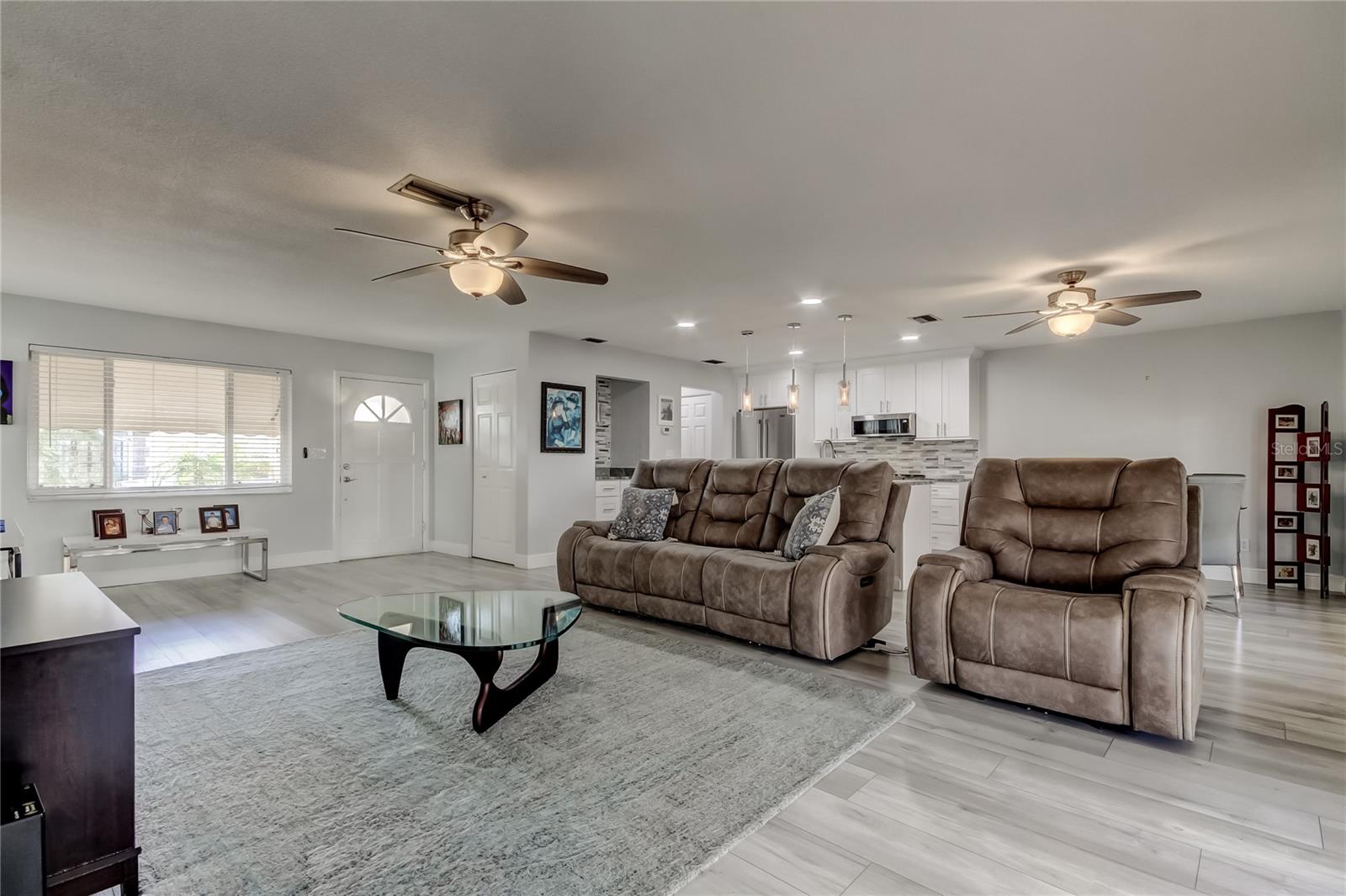 Image 5 of 33 For 6566 Green Valley Drive 6565