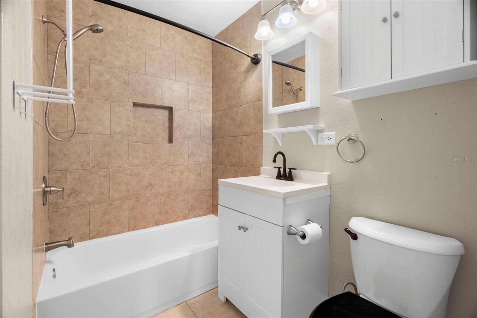 Image 21 of 31 For 4021 10th Avenue N