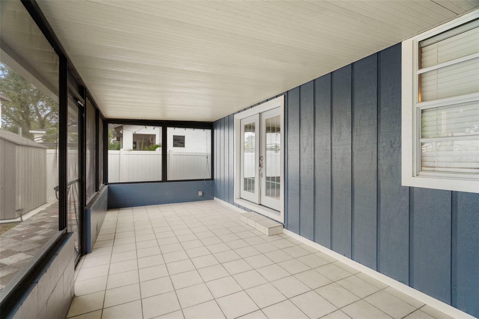 Image 24 of 31 For 4021 10th Avenue N