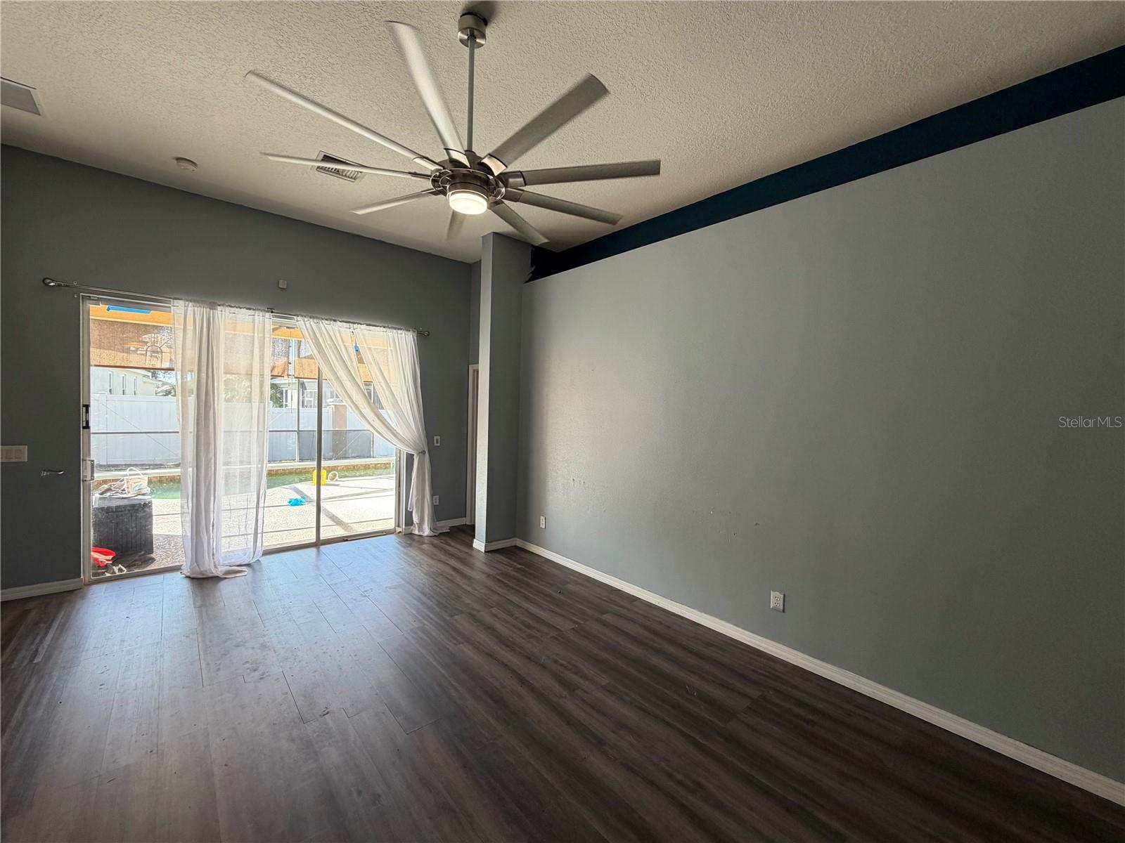 Image 15 of 17 For 503 Montara Drive