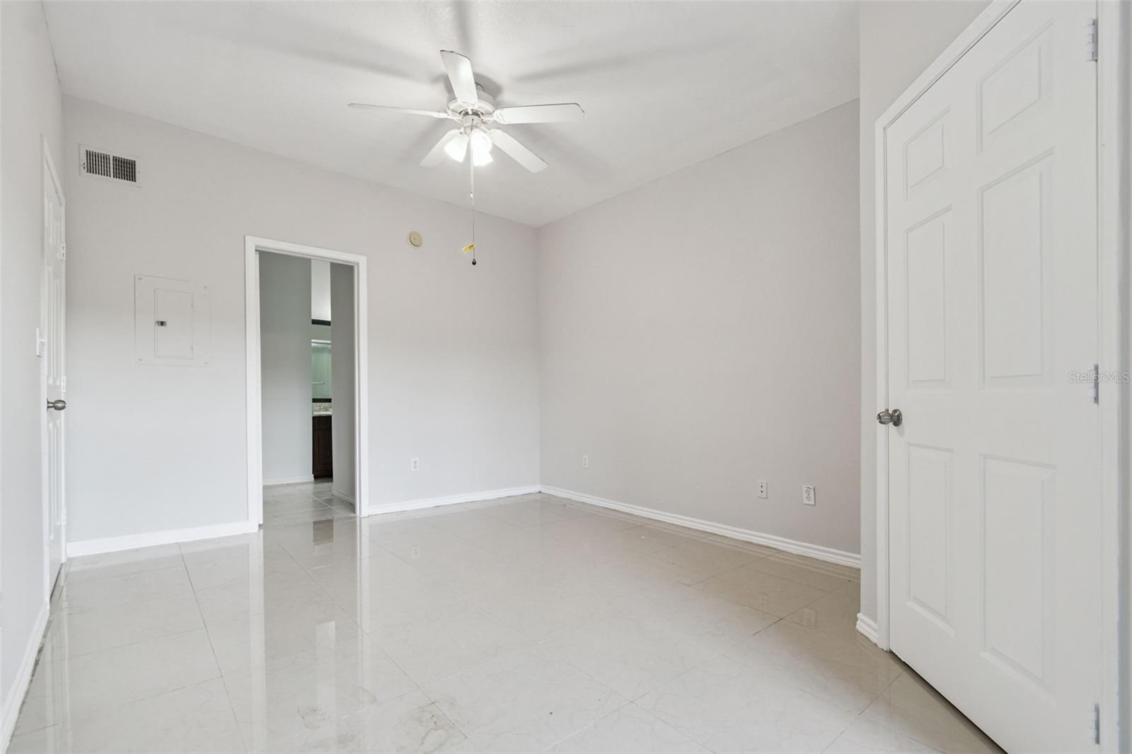 Image 12 of 27 For 4304 Bayside Village Drive 103