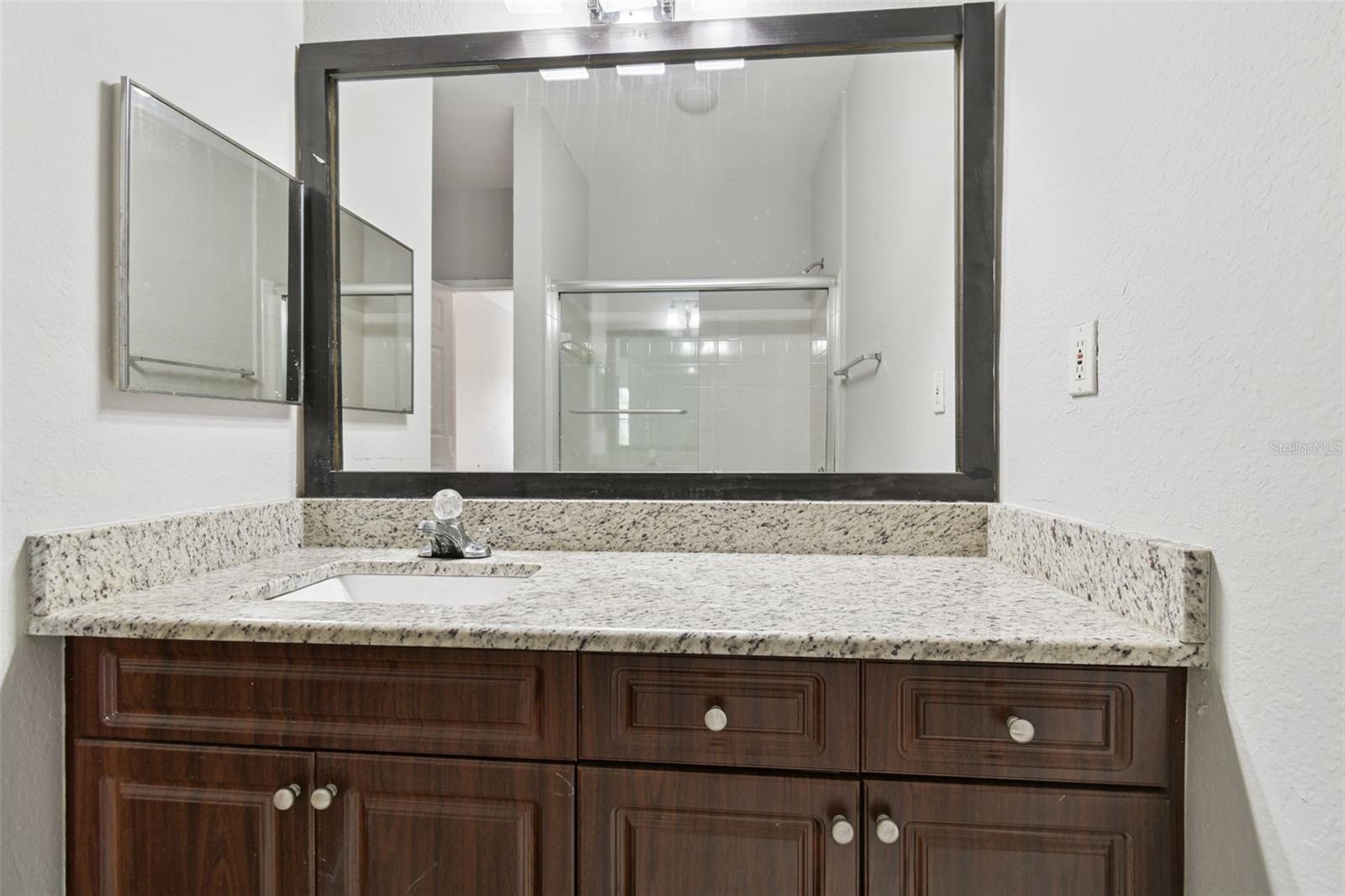 Image 15 of 27 For 4304 Bayside Village Drive 103