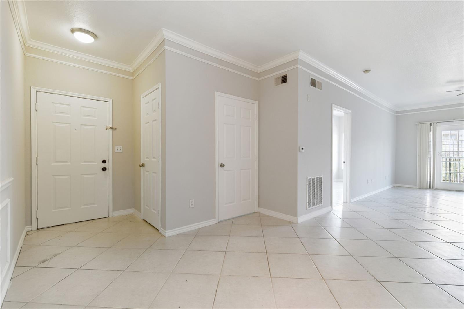 Image 4 of 27 For 4304 Bayside Village Drive 103