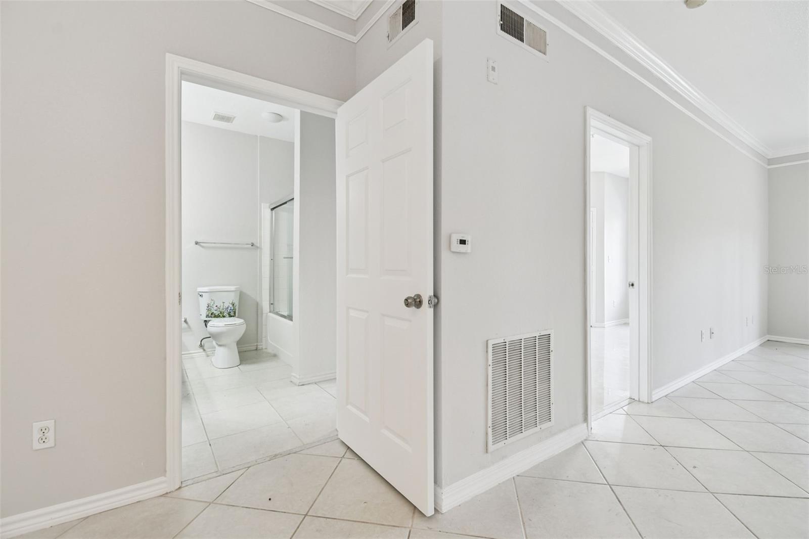 Image 6 of 27 For 4304 Bayside Village Drive 103