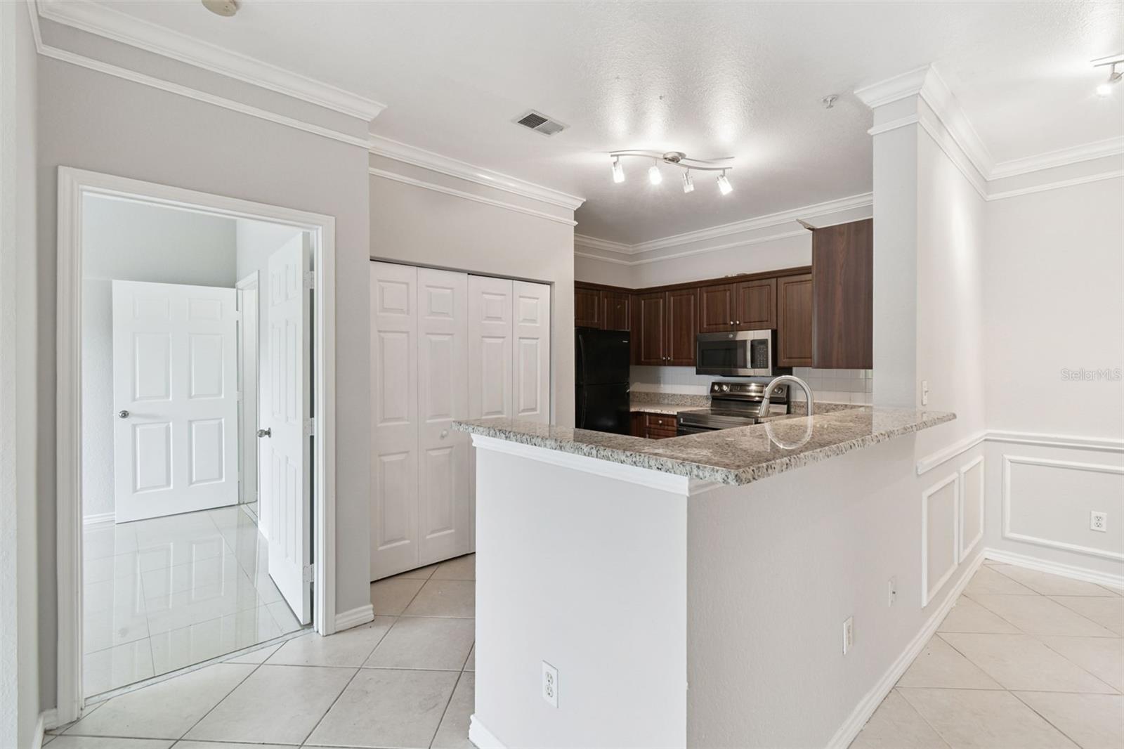 Image 9 of 27 For 4304 Bayside Village Drive 103