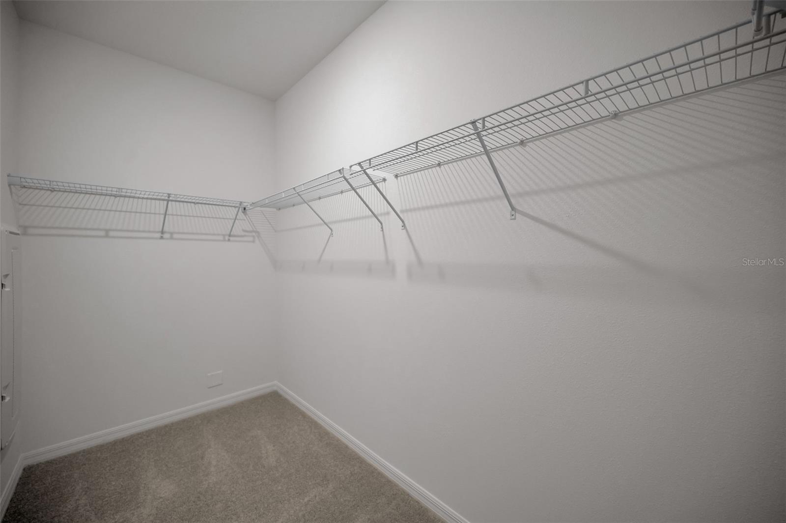 Image 20 of 34 For 18200 Pleasantview Boulevard