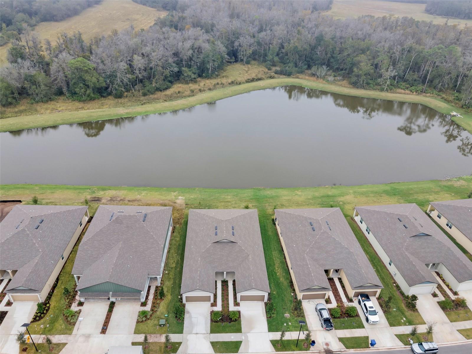 Image 30 of 34 For 18200 Pleasantview Boulevard