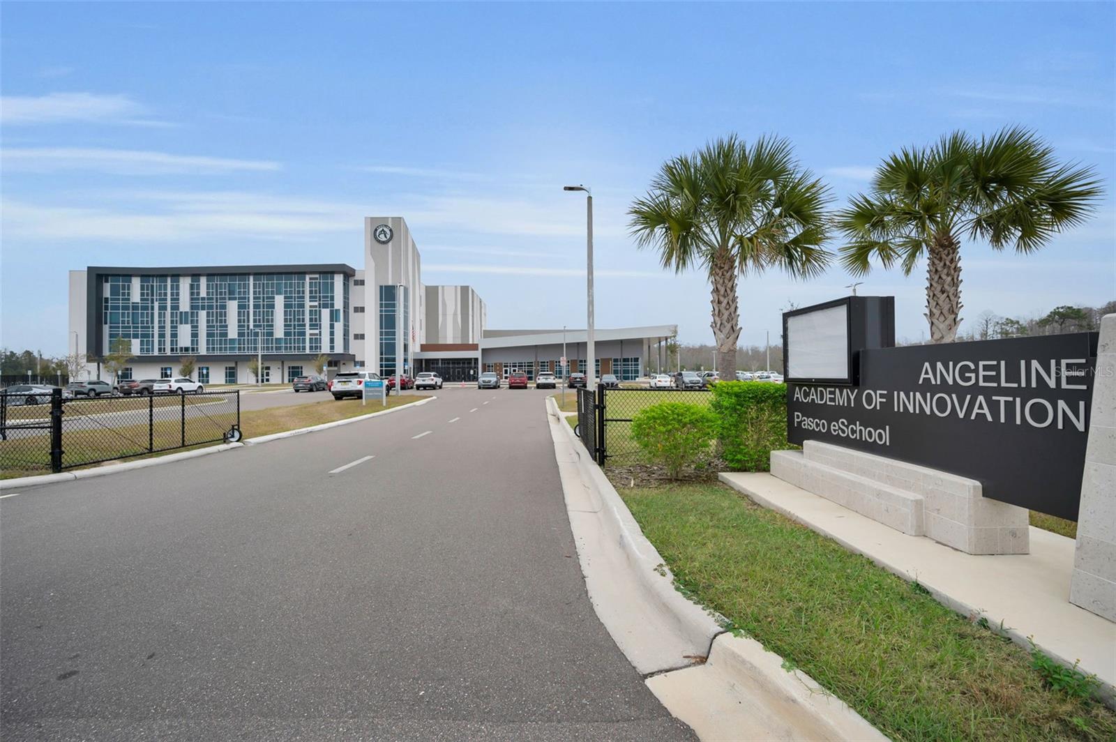 Image 31 of 34 For 18200 Pleasantview Boulevard