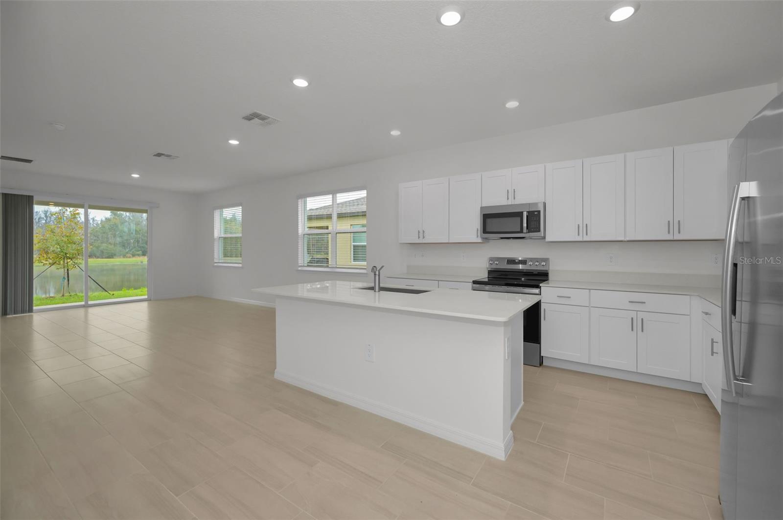 Image 5 of 34 For 18200 Pleasantview Boulevard