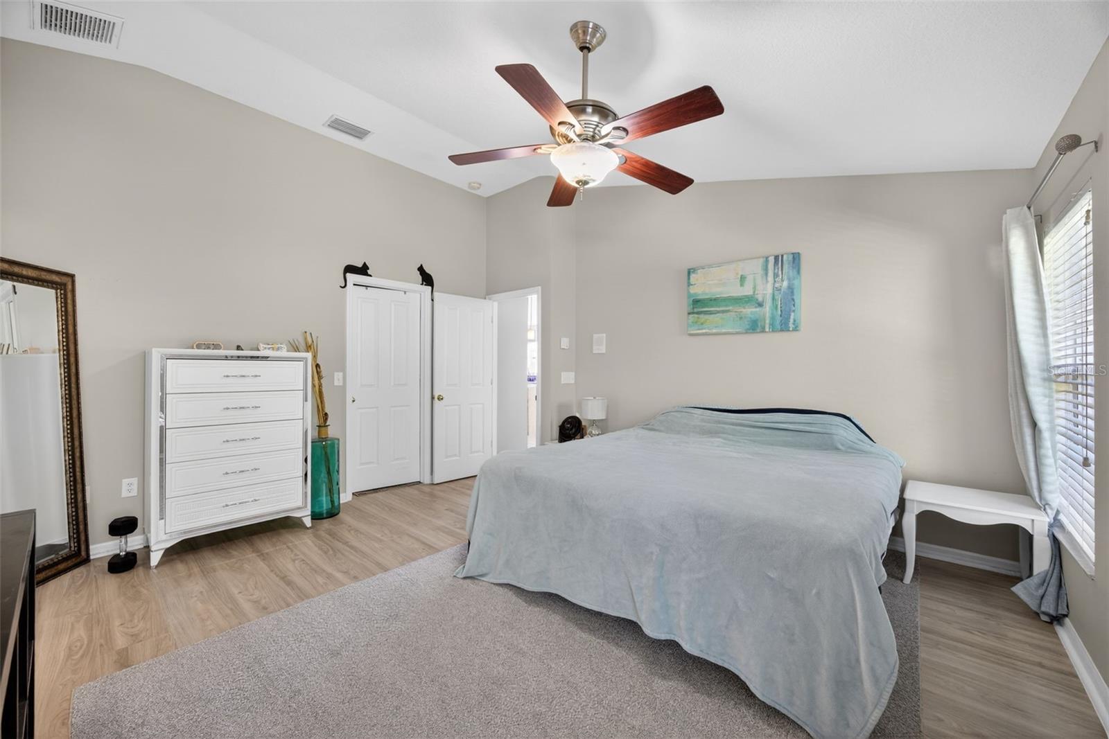 Listing photo id 16 for 27644 Sugar Loaf Drive