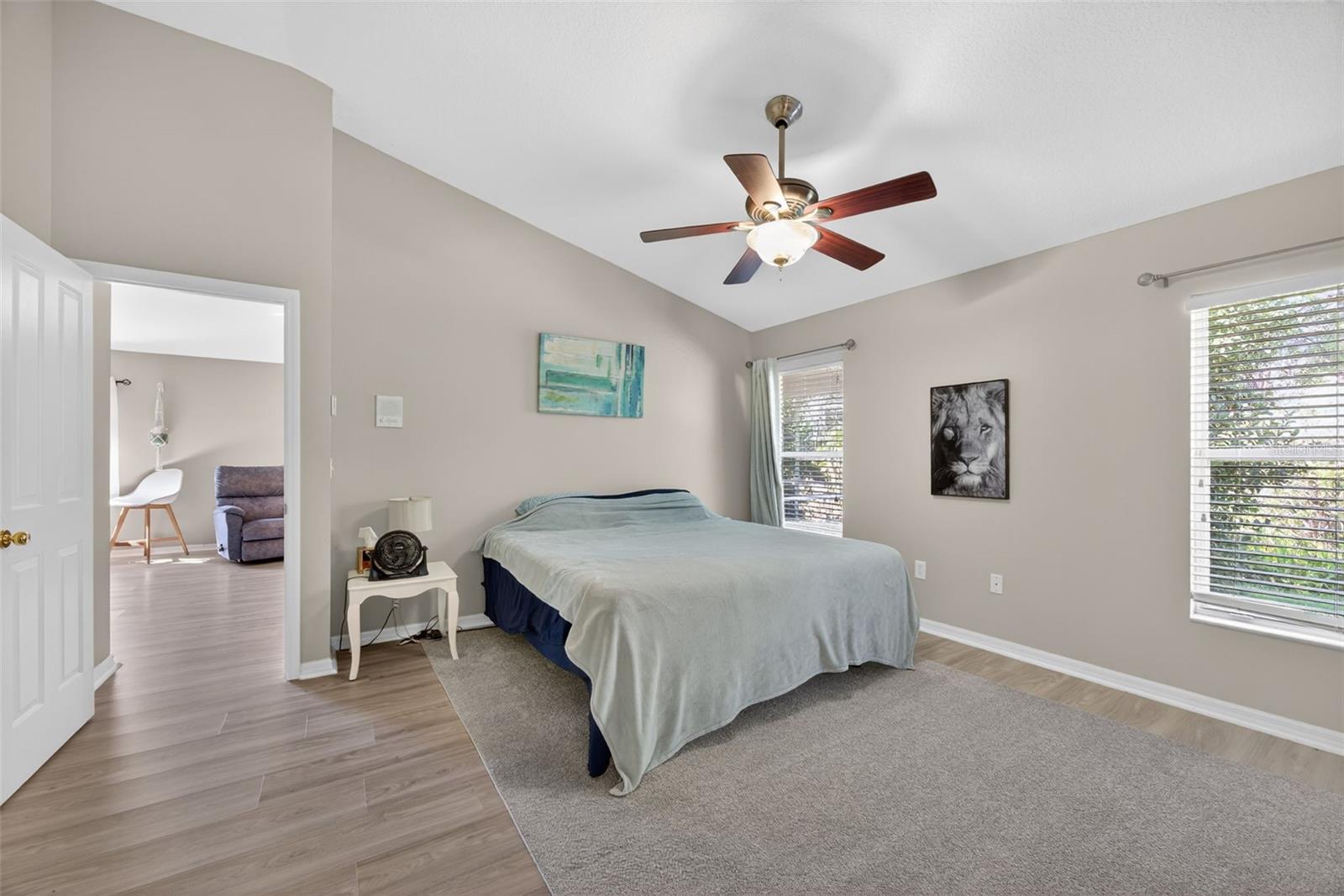 Listing photo id 17 for 27644 Sugar Loaf Drive